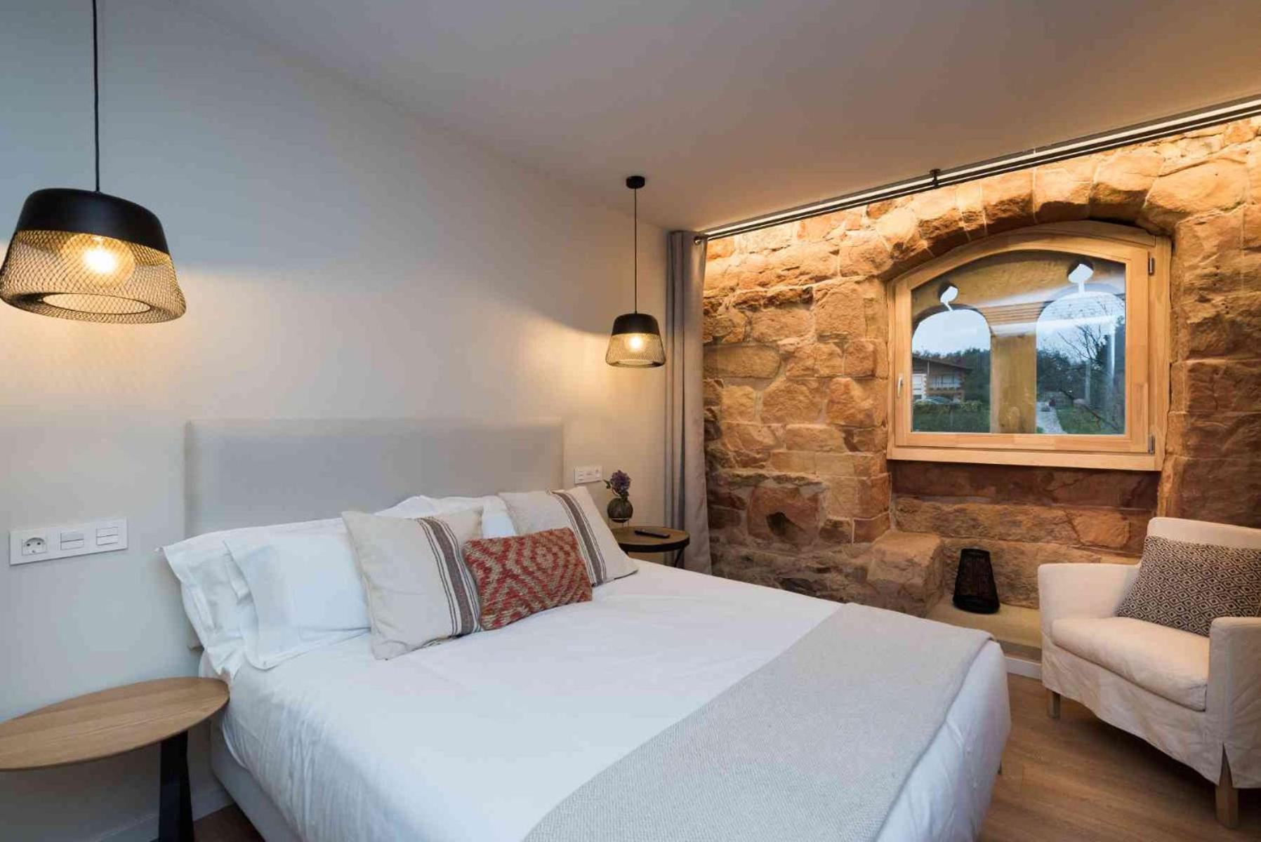 Deluxe Double Room - Photo 7