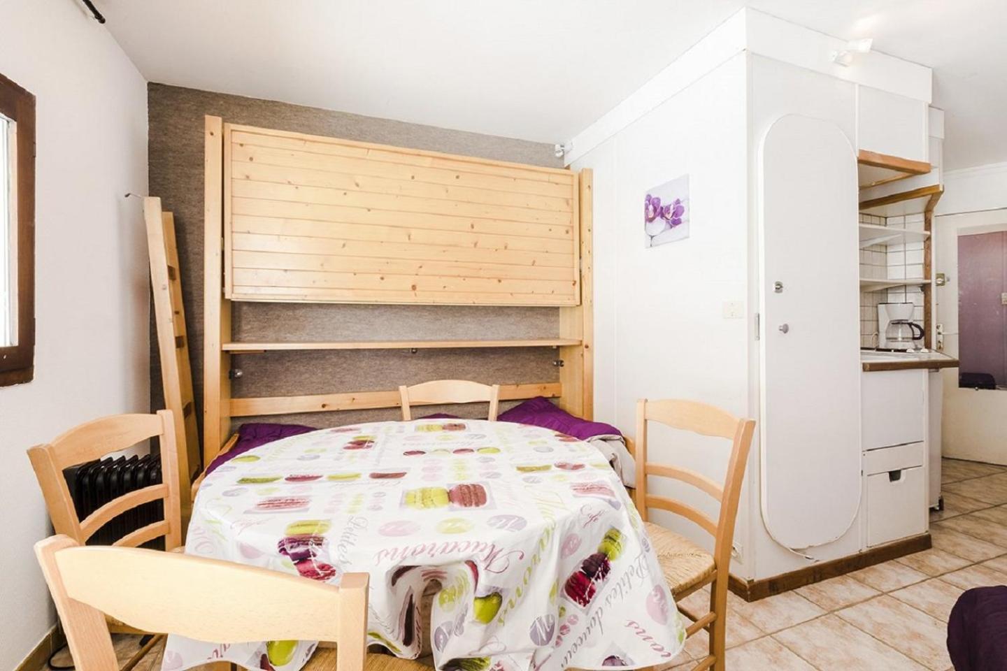 Budget Studio (3 People) - Vivace Building photo 2