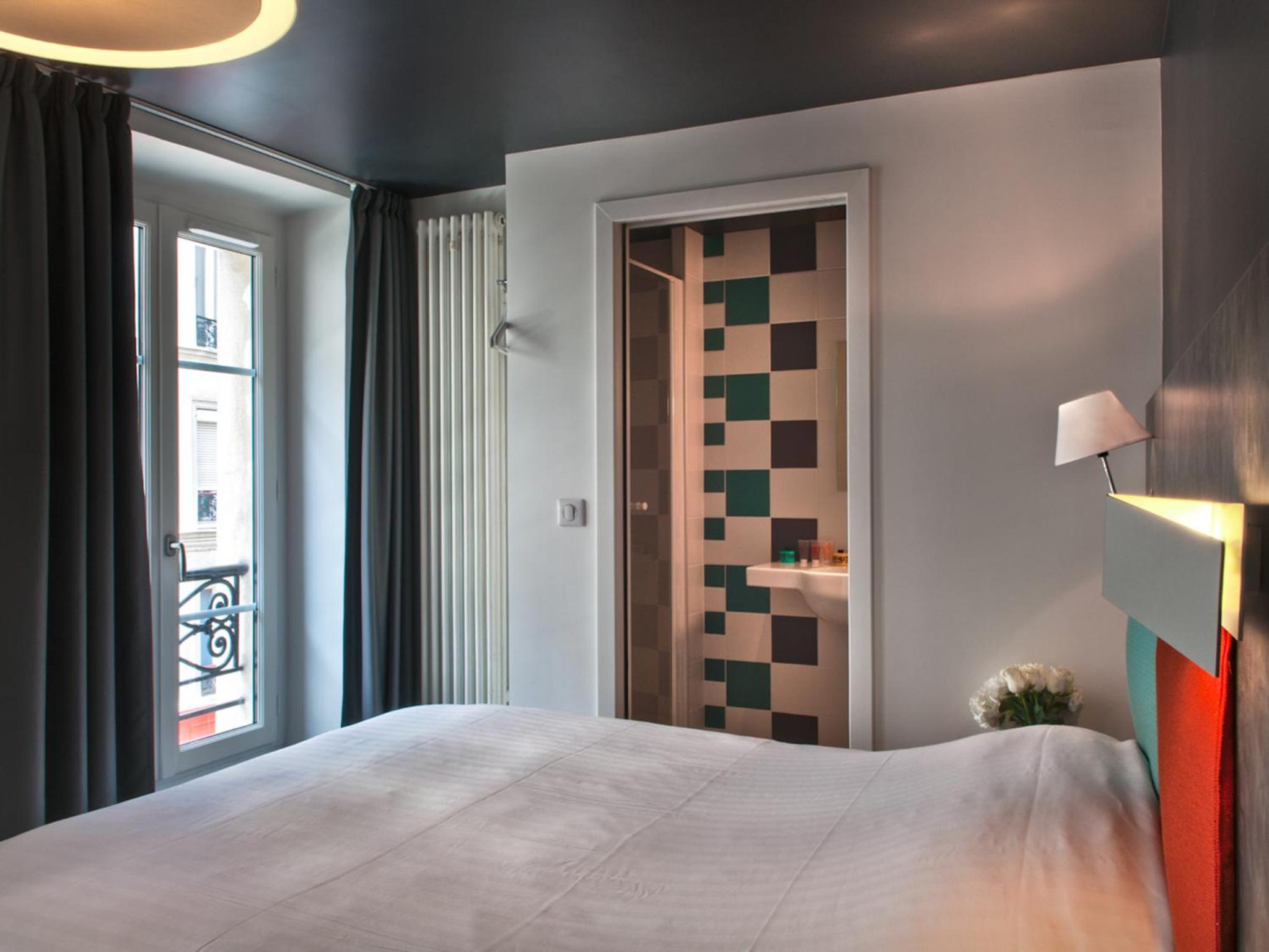 Double Room thumbnail 6