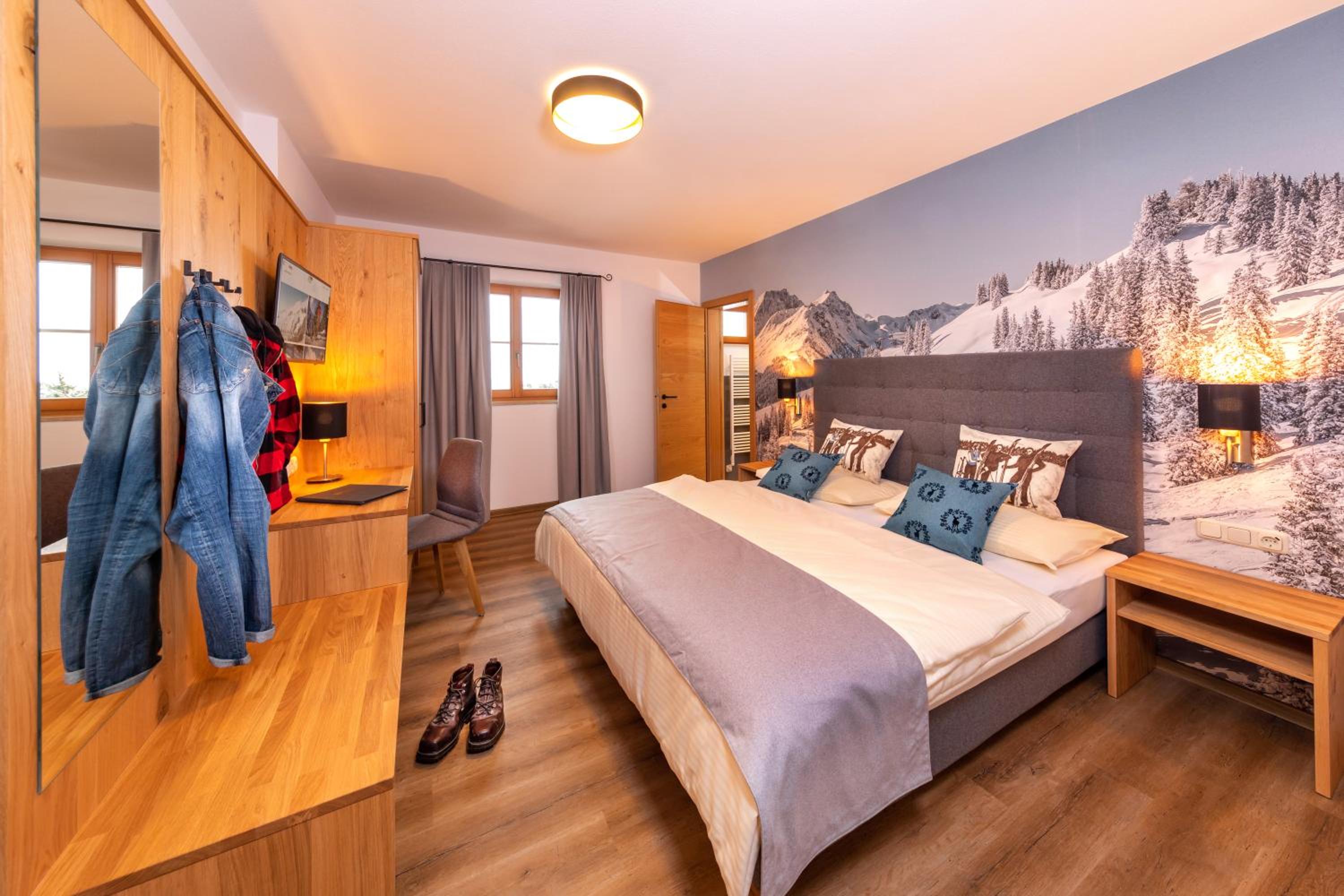 Eight-Bedroom Chalet with Sauna  photo 3