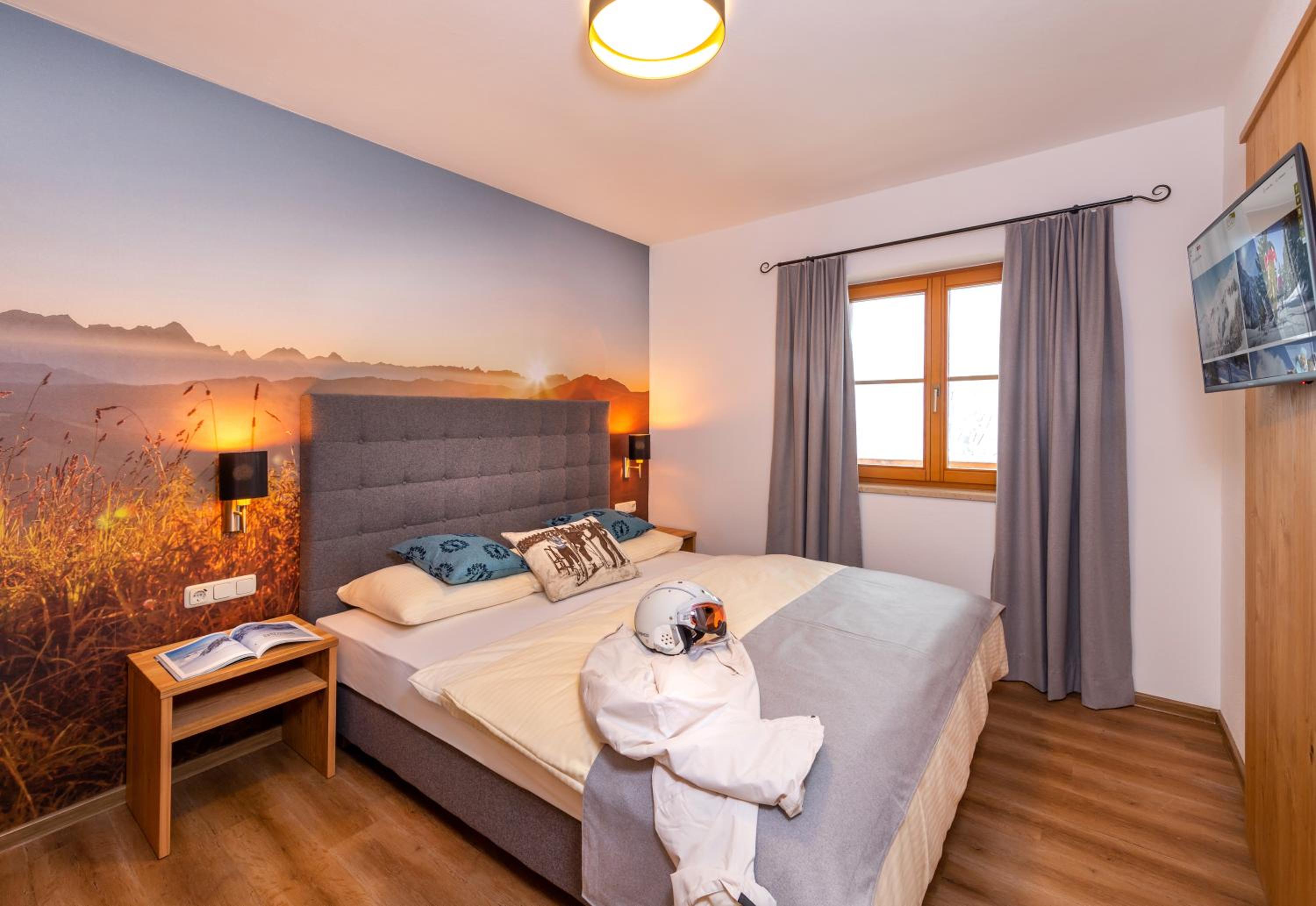 Eight-Bedroom Chalet with Sauna  photo 1