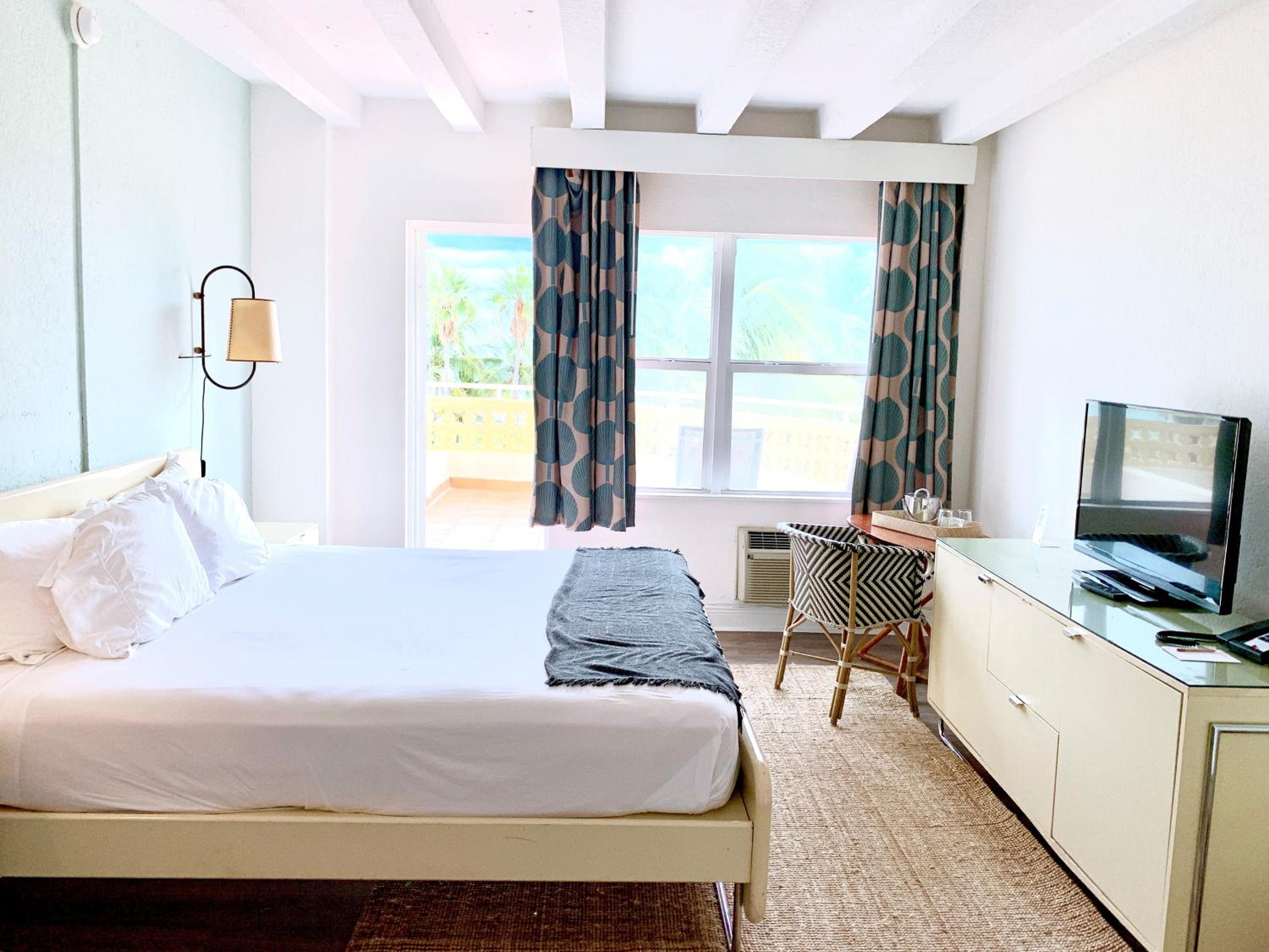 King Room with Balcony Ocean Front