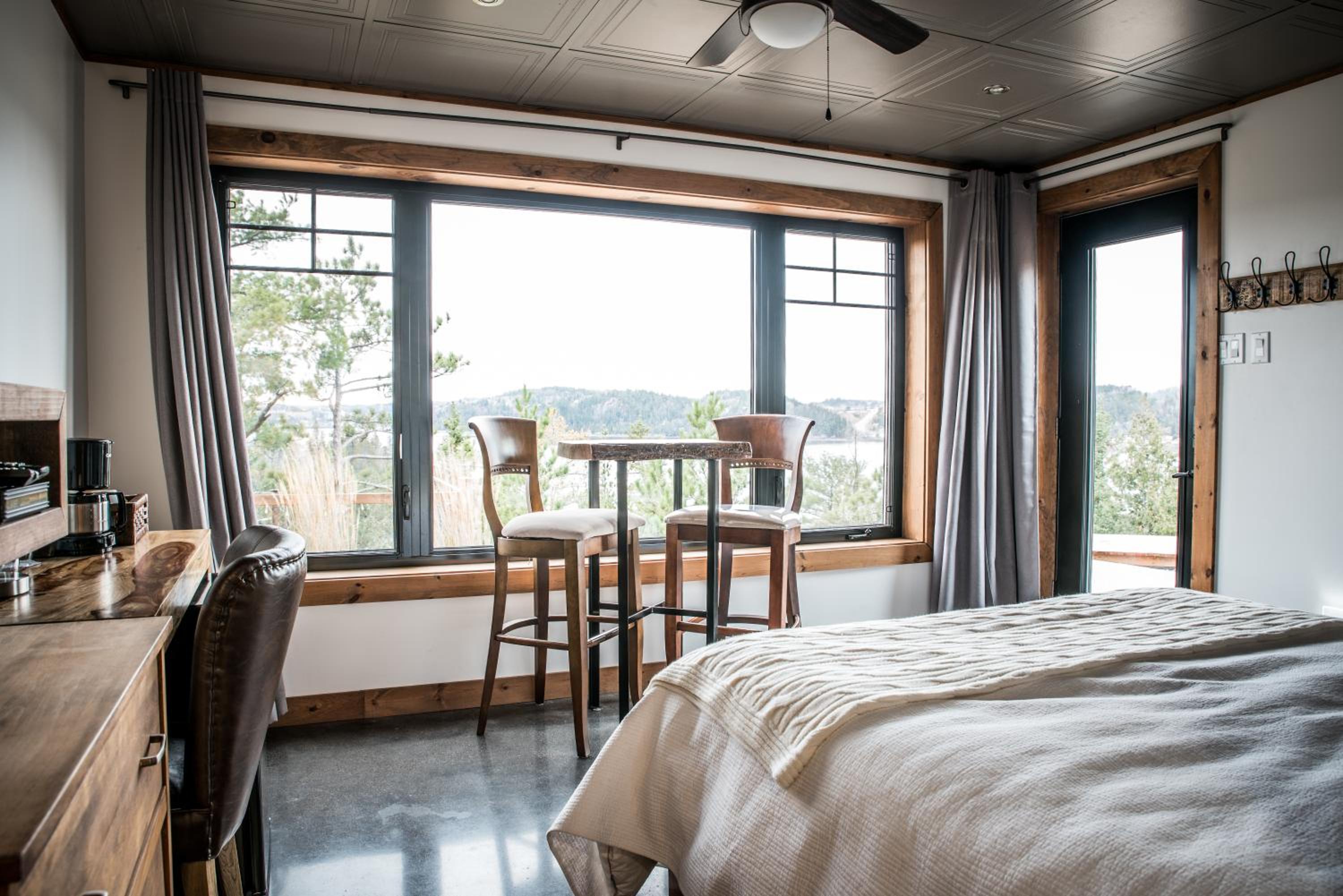 Queen Room with Balcony