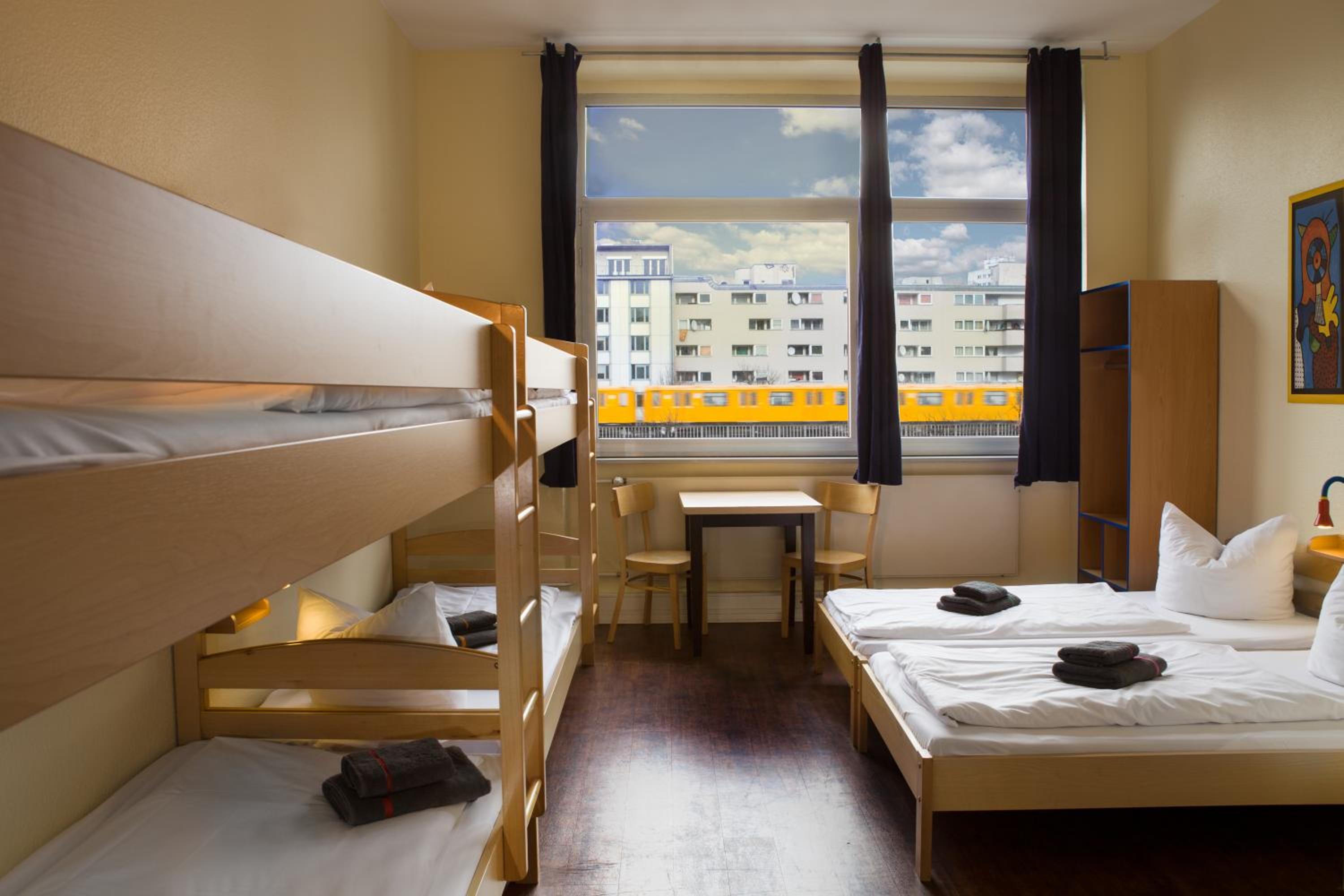 Standard Five-Bed Room - Photo 8