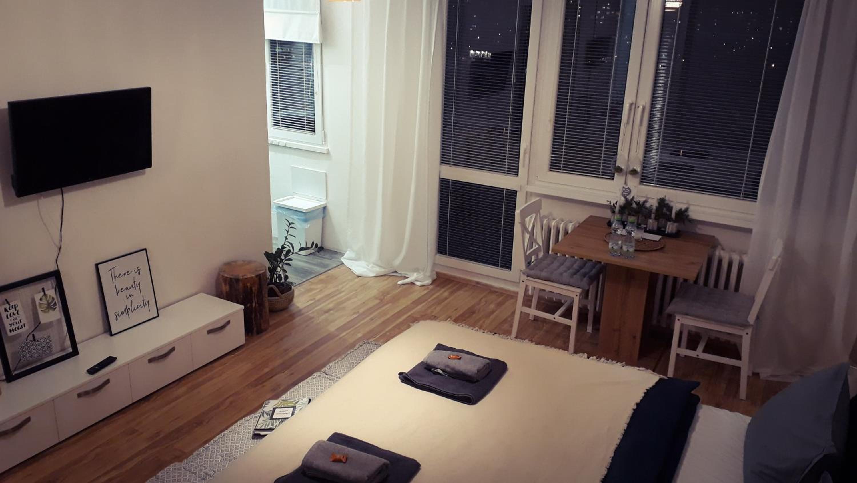 Apartment photo 1