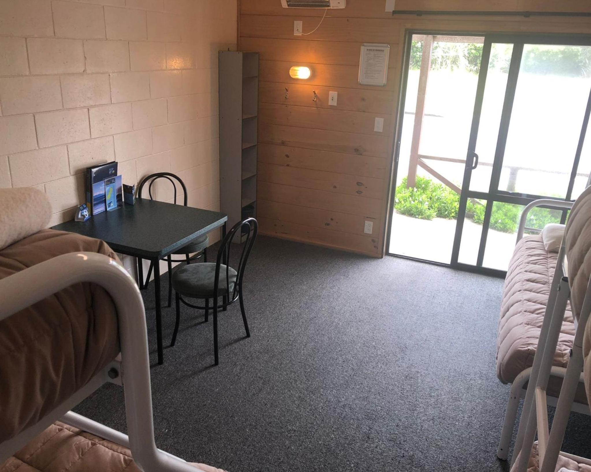 Large Cabin with Shared Bathroom (6 Guests) photo 2