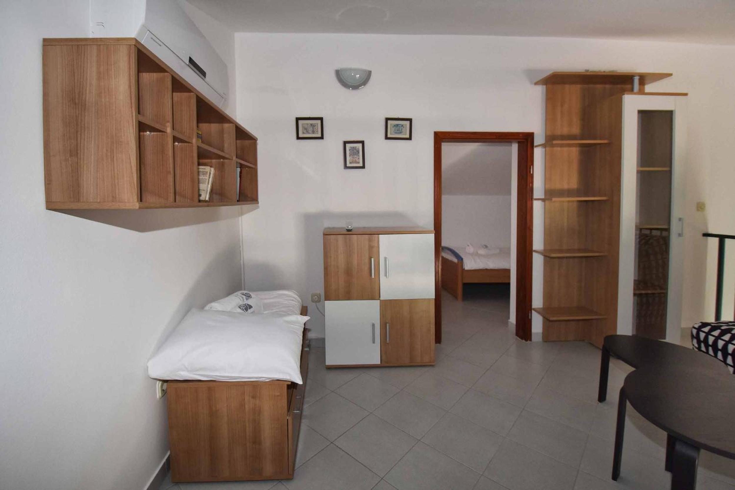 Penthouse Apartment with Sea View - Photo 5