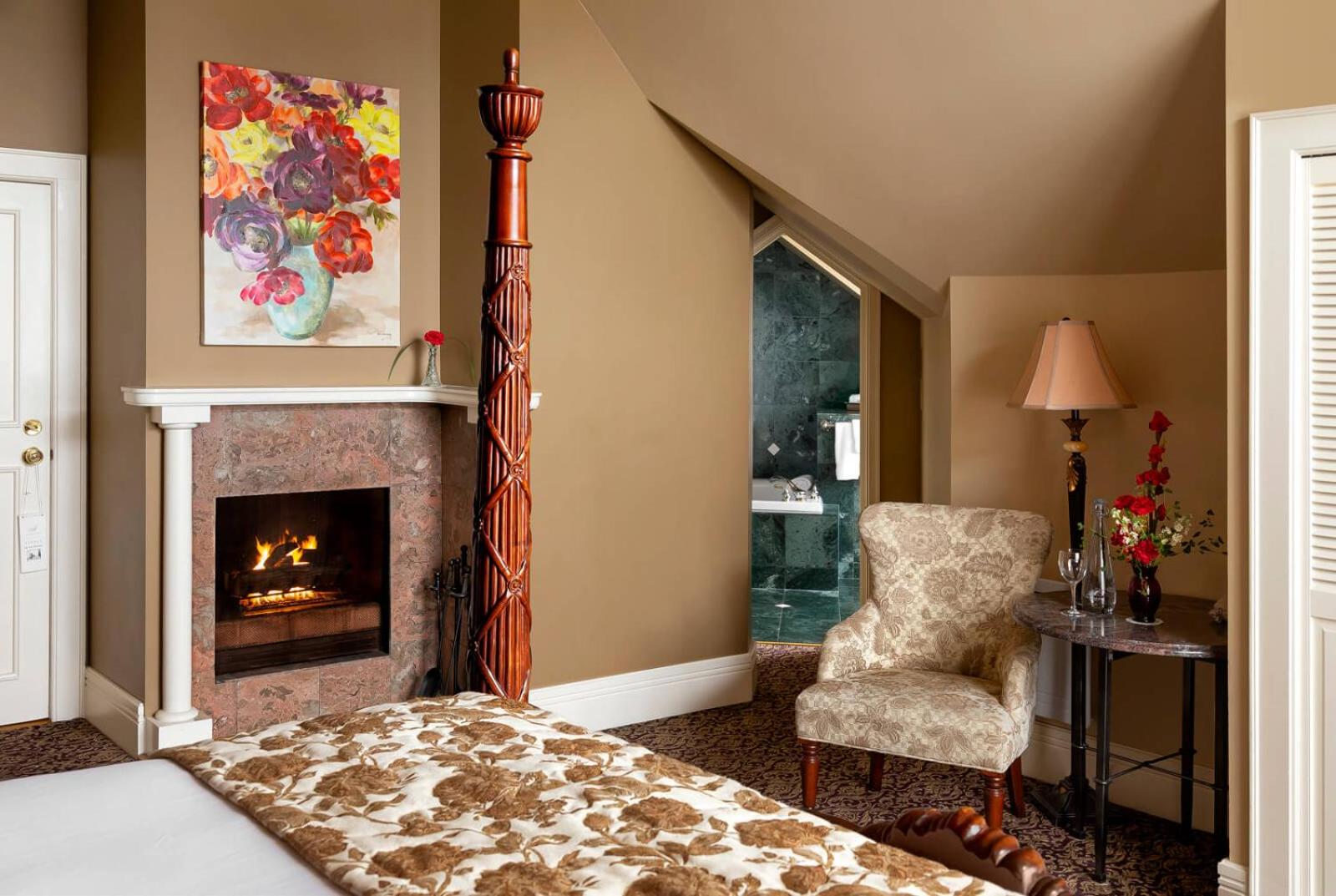 Premium King Room photo 2
