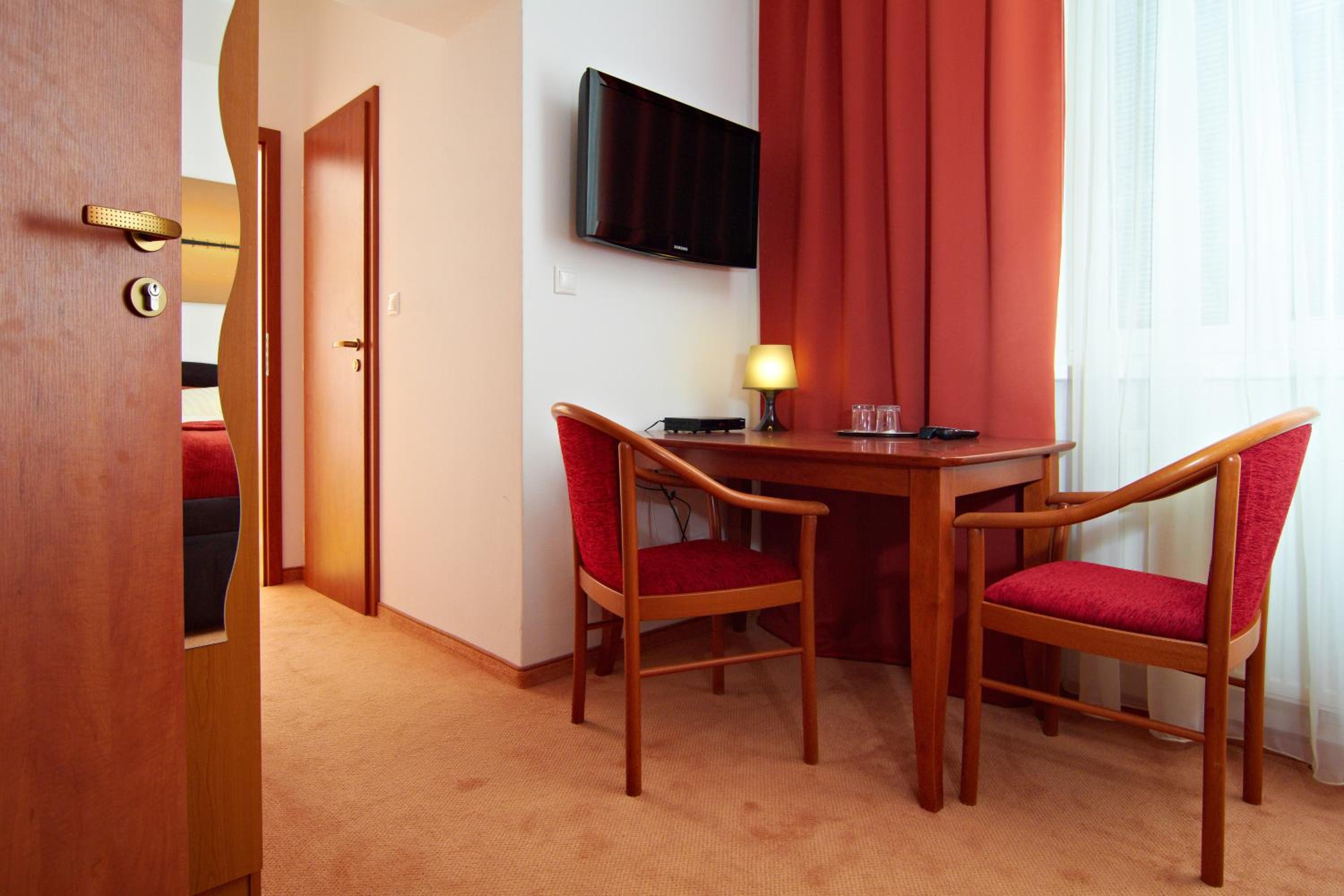 Twin Room photo 2