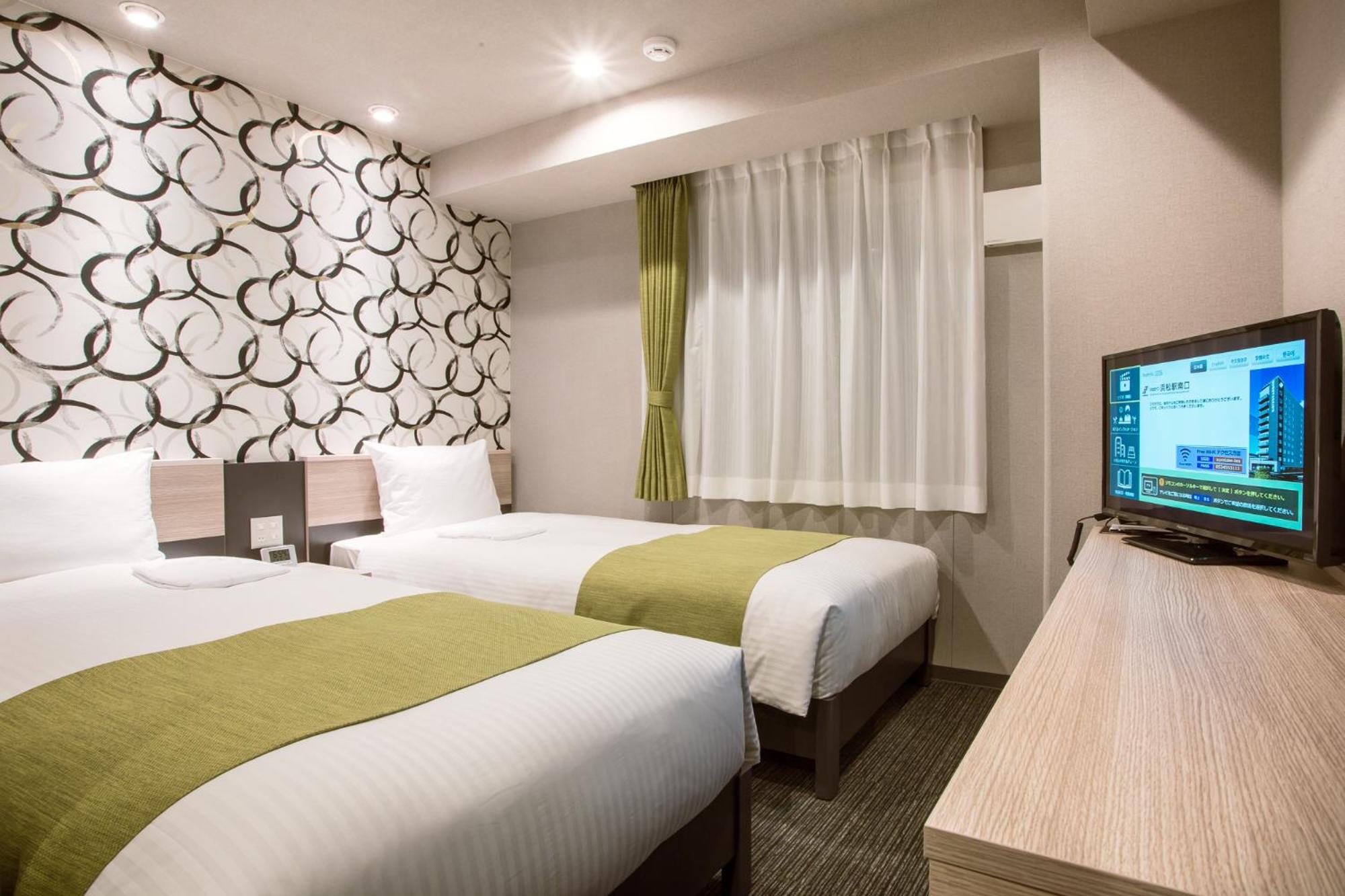 Economy Twin Room - Non-Smoking - Photo 10