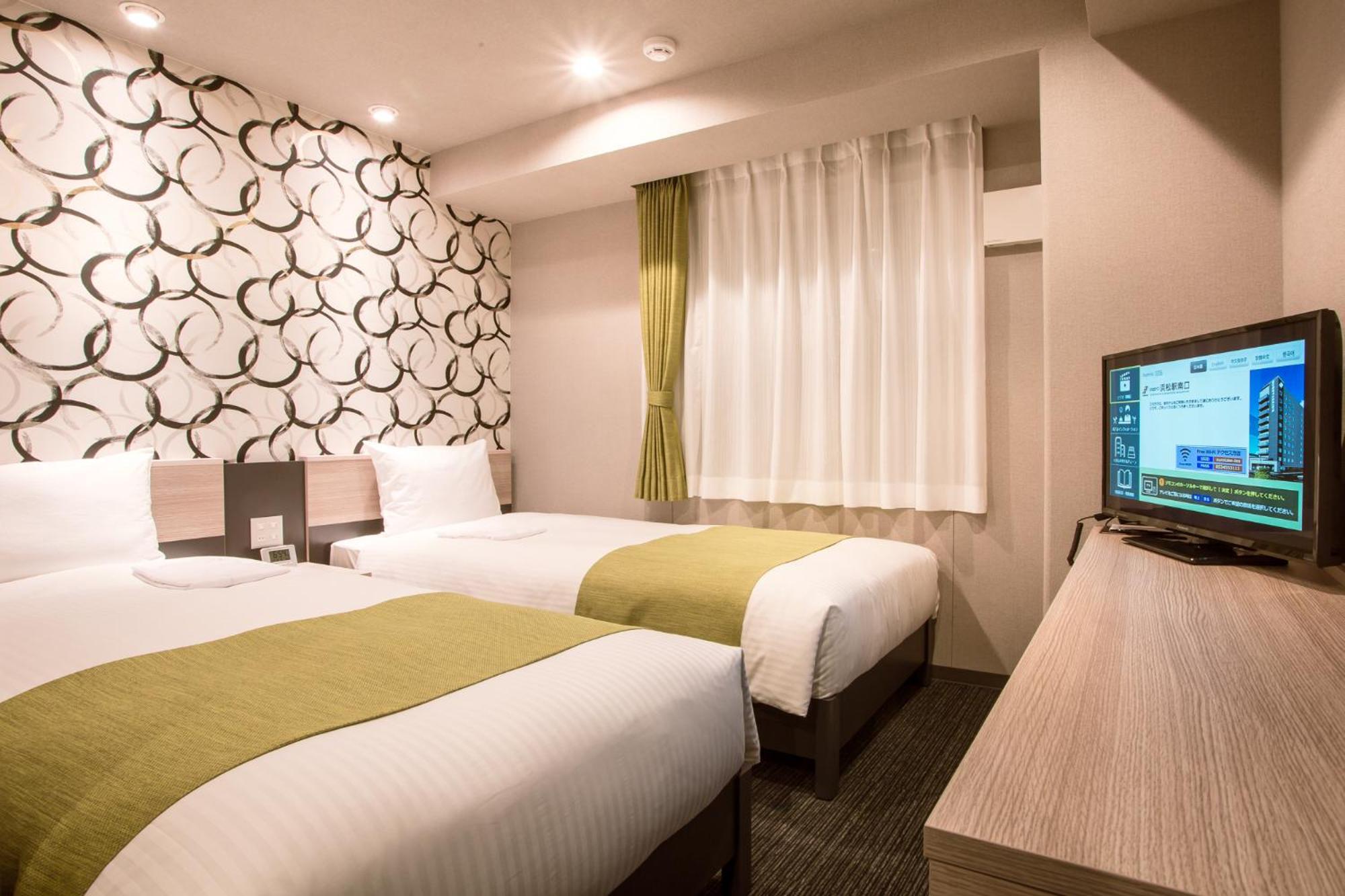 Economy Twin Room - Non-Smoking - Photo 7