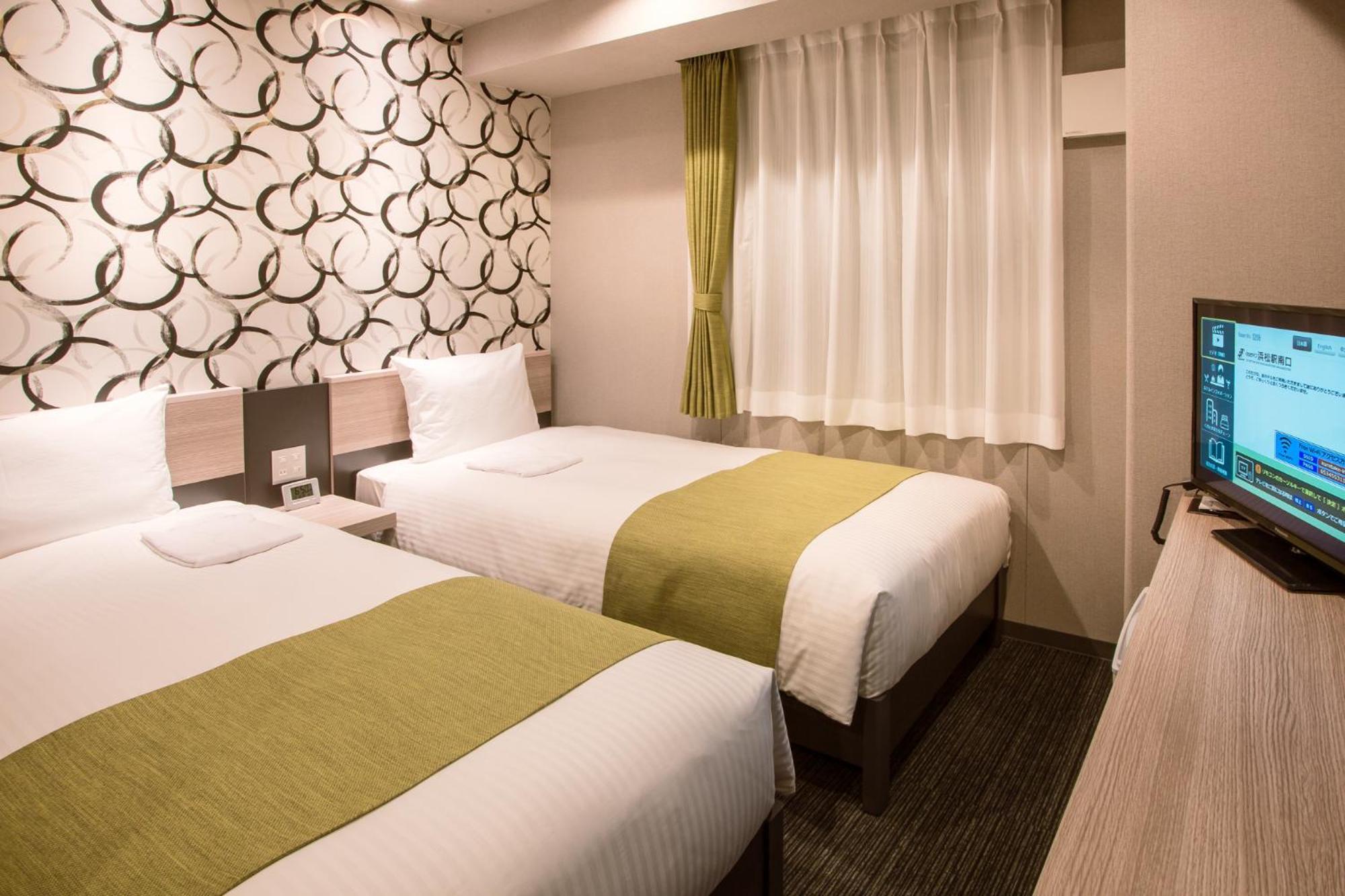 Economy Twin Room - Non-Smoking - Photo 6
