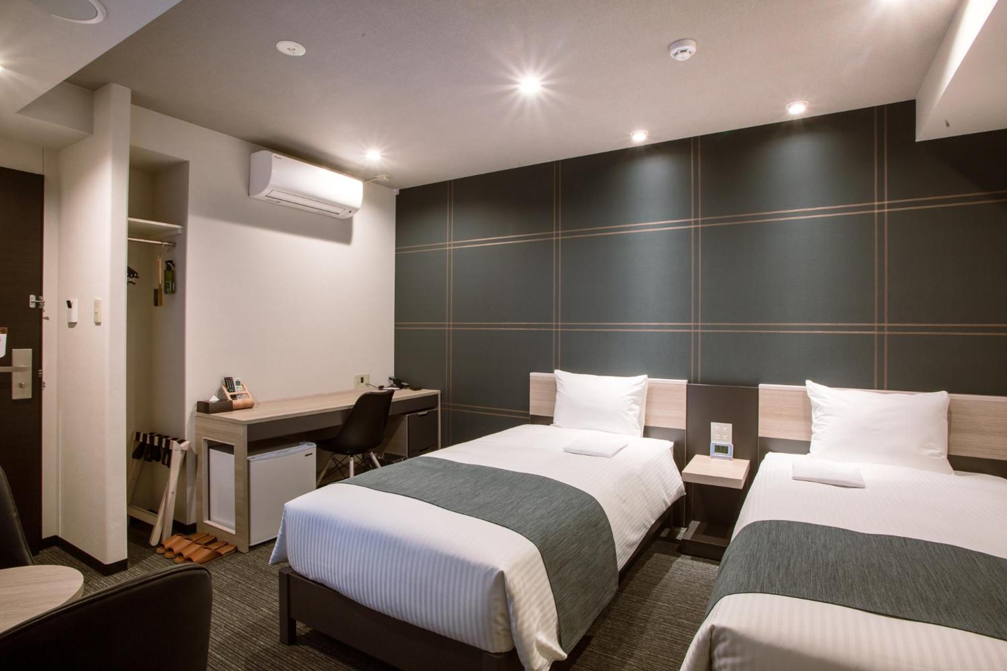 Standard Twin Room - Non-Smoking - Photo 9
