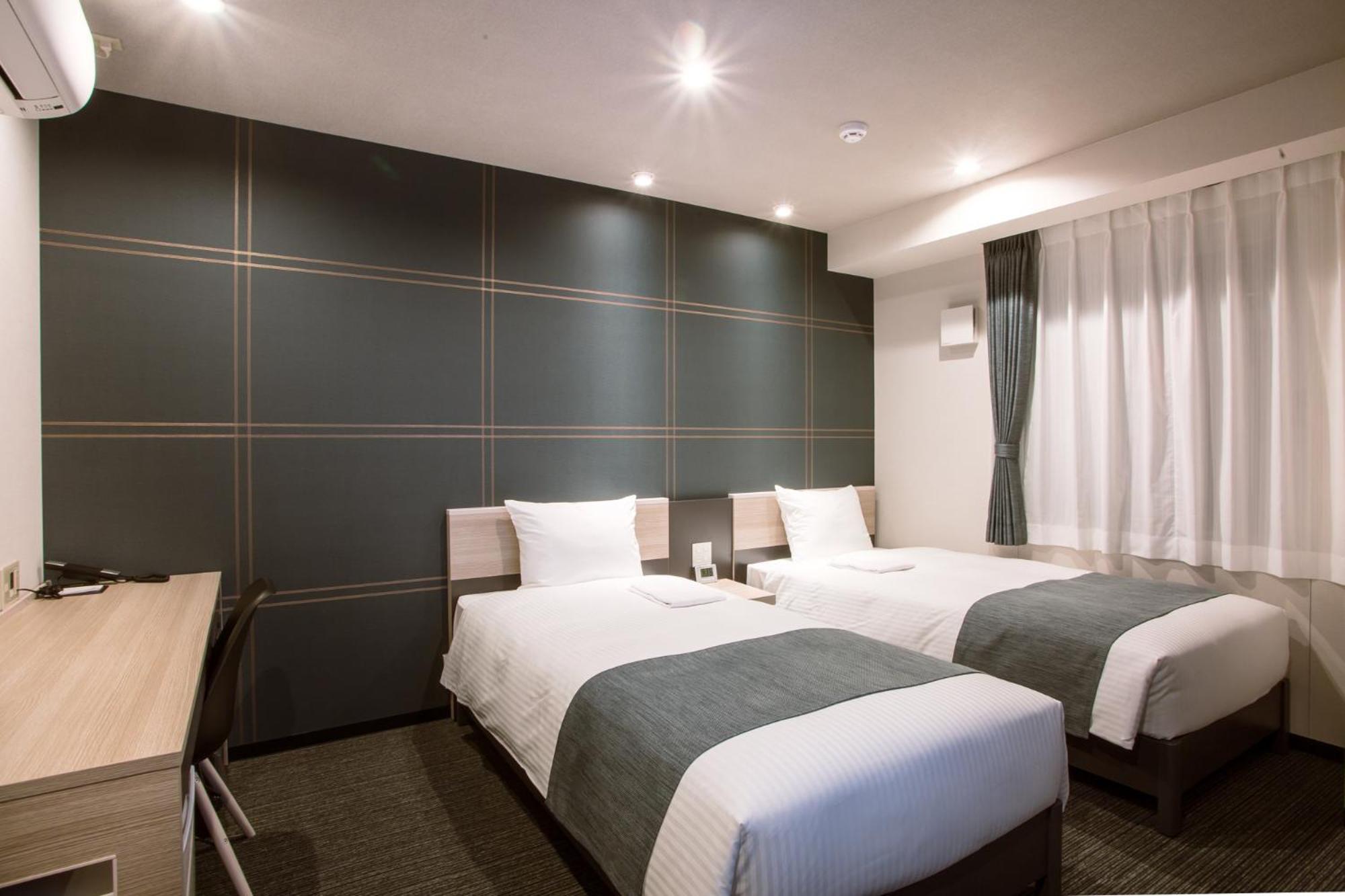 Standard Twin Room - Non-Smoking - Photo 10