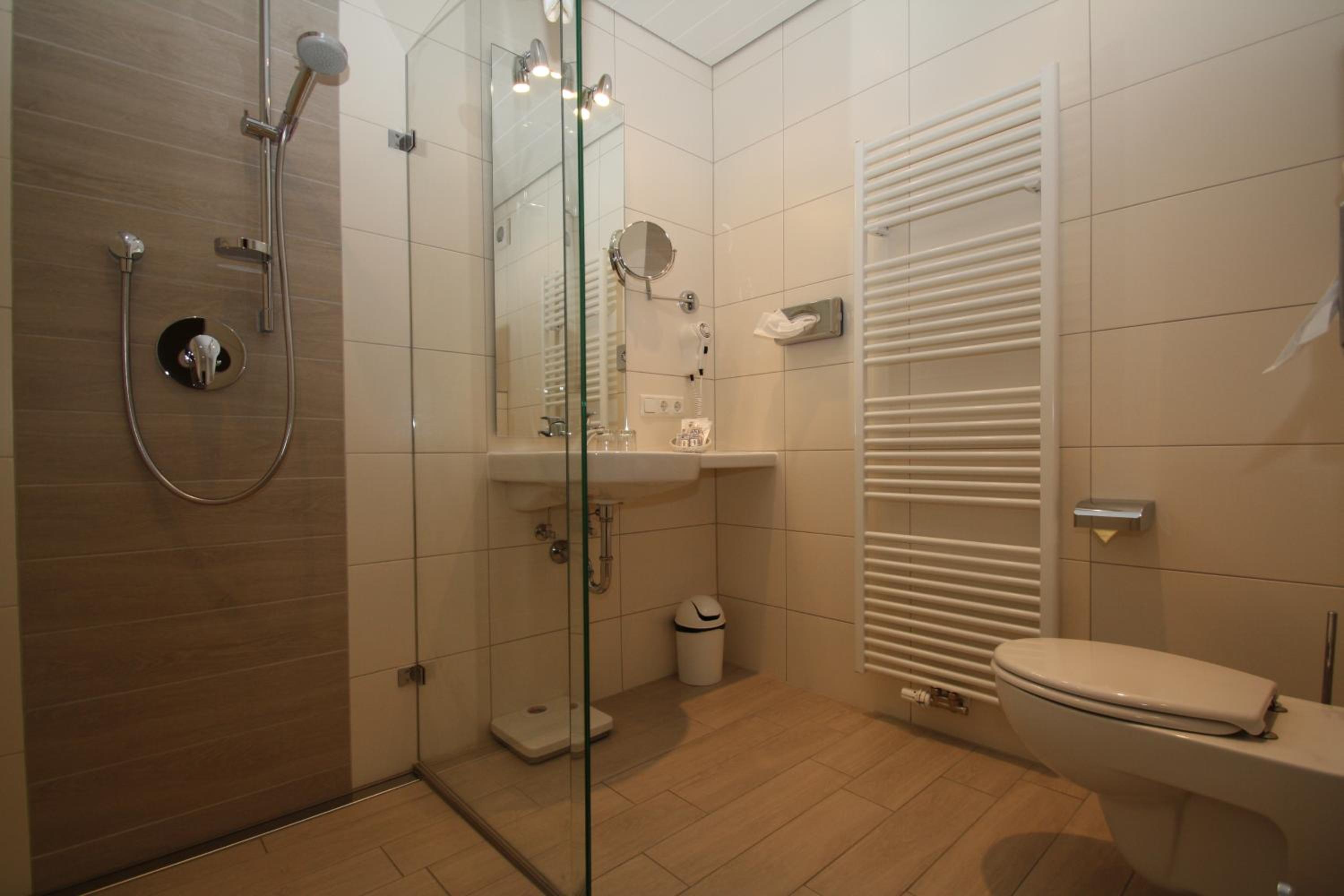 Comfort Single Room with Shower photo 3