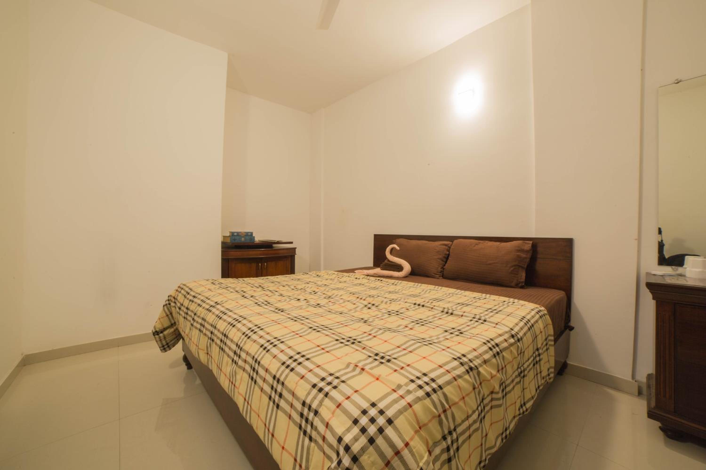 One-Bedroom Apartment - Photo 10