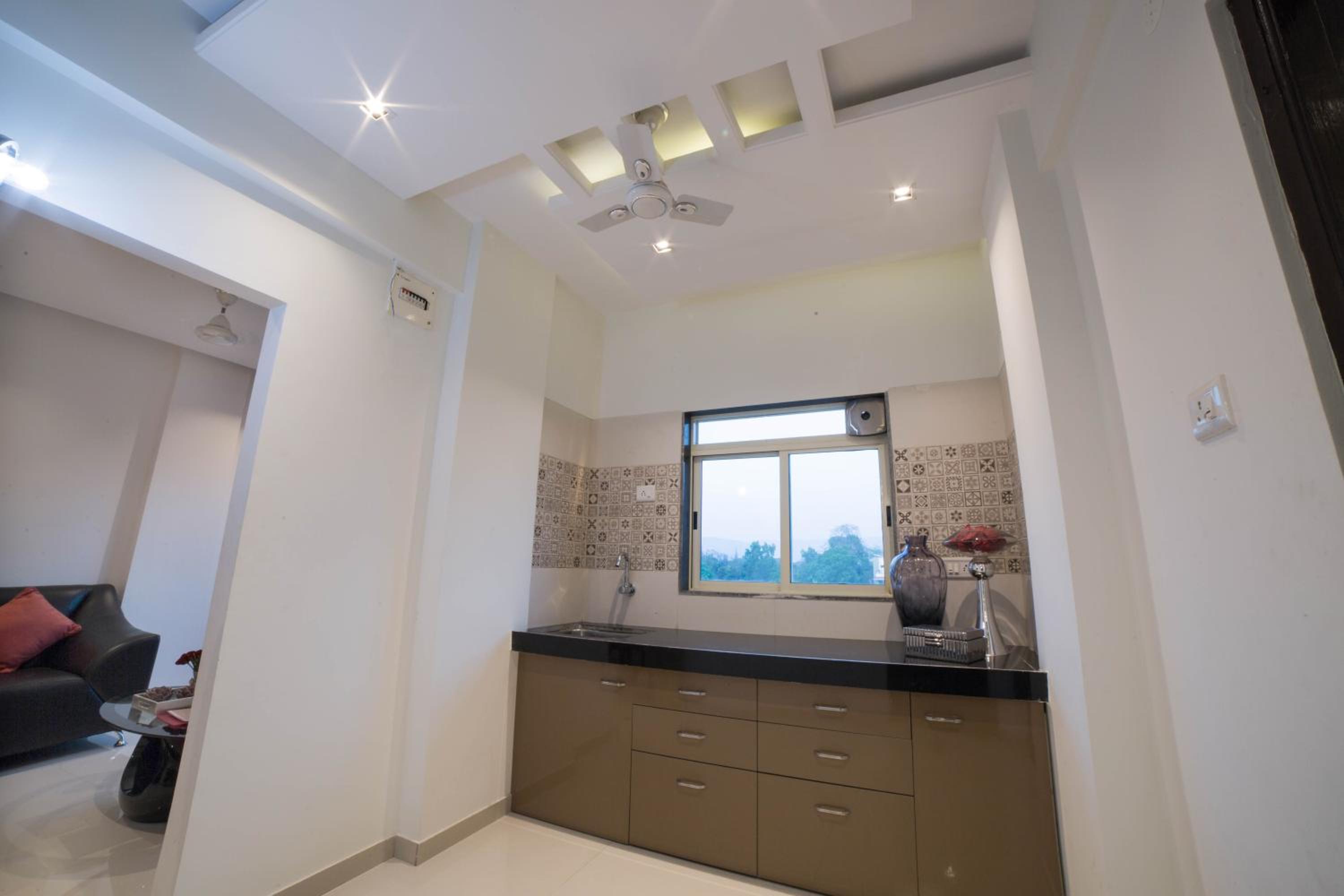 One-Bedroom Apartment - Photo 6