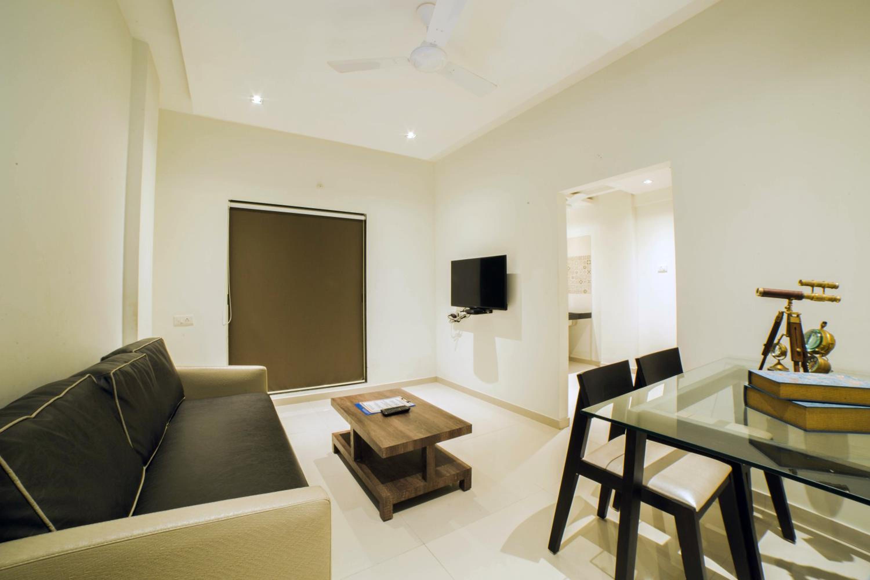 One-Bedroom Apartment - Photo 17
