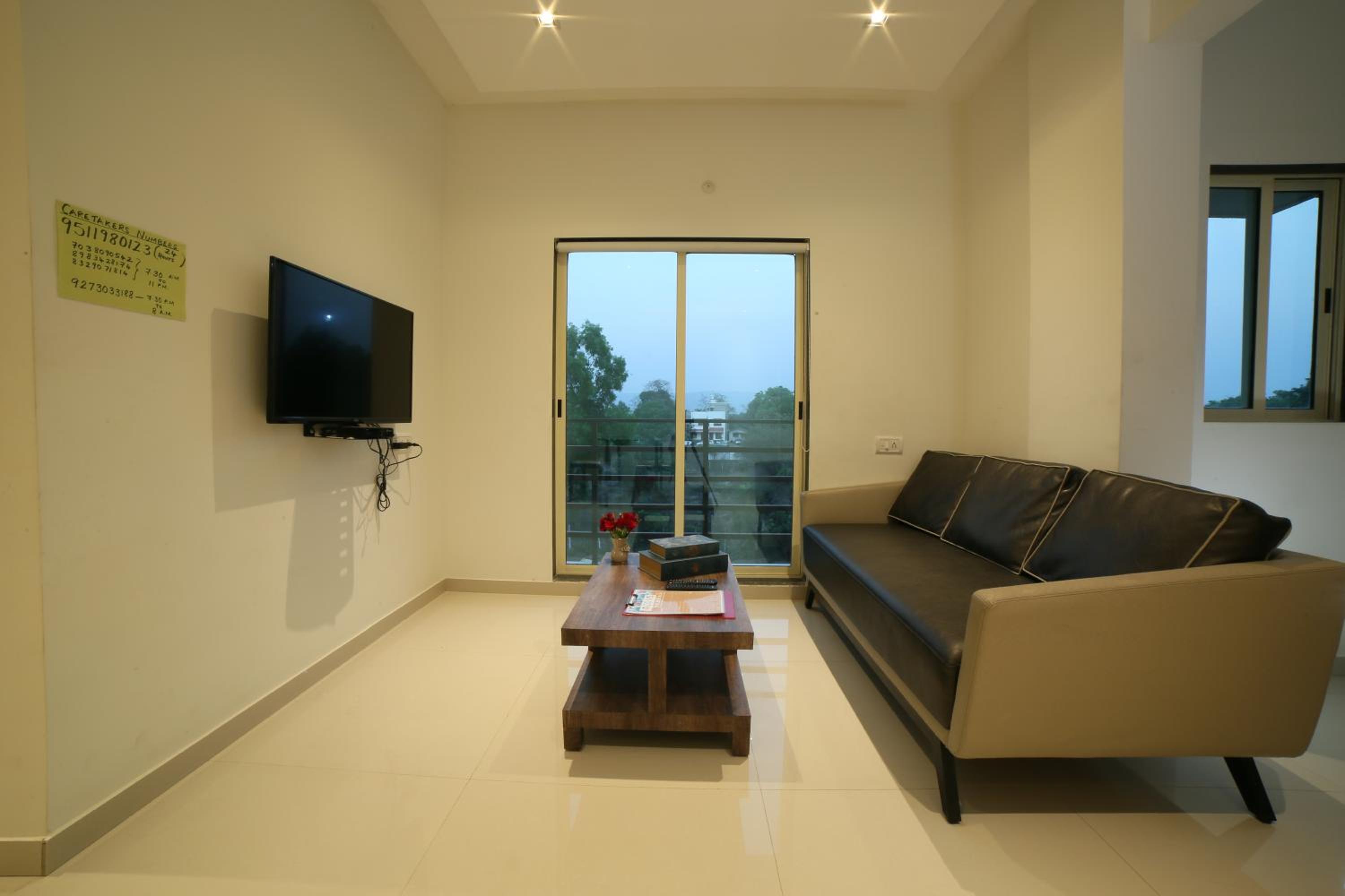 One-Bedroom Apartment - Photo 13