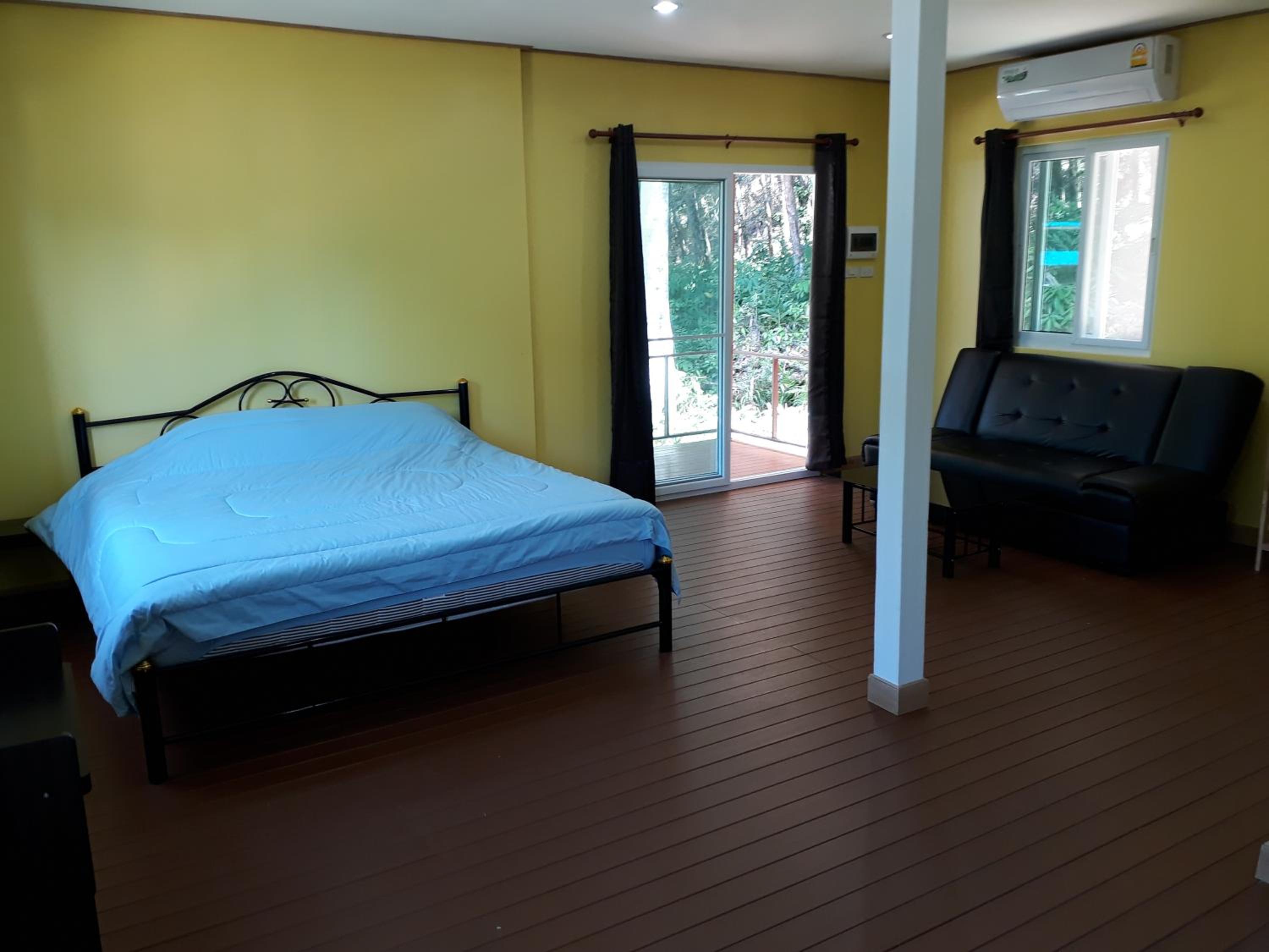 Bungalow with Patio