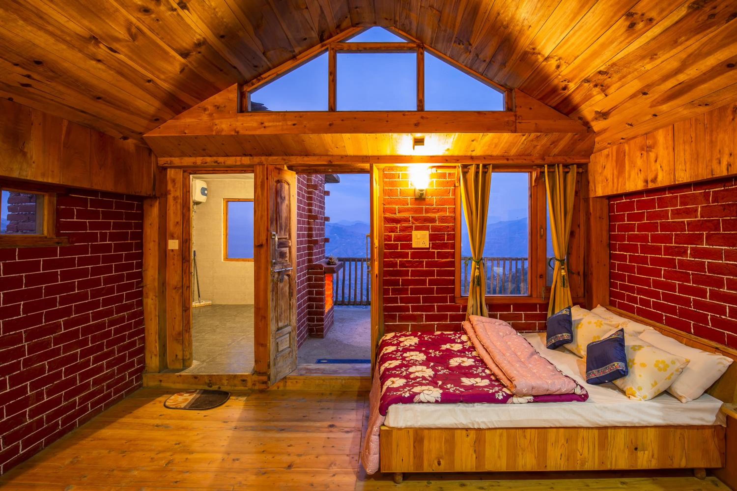 Family Suite with Balcony photo 2