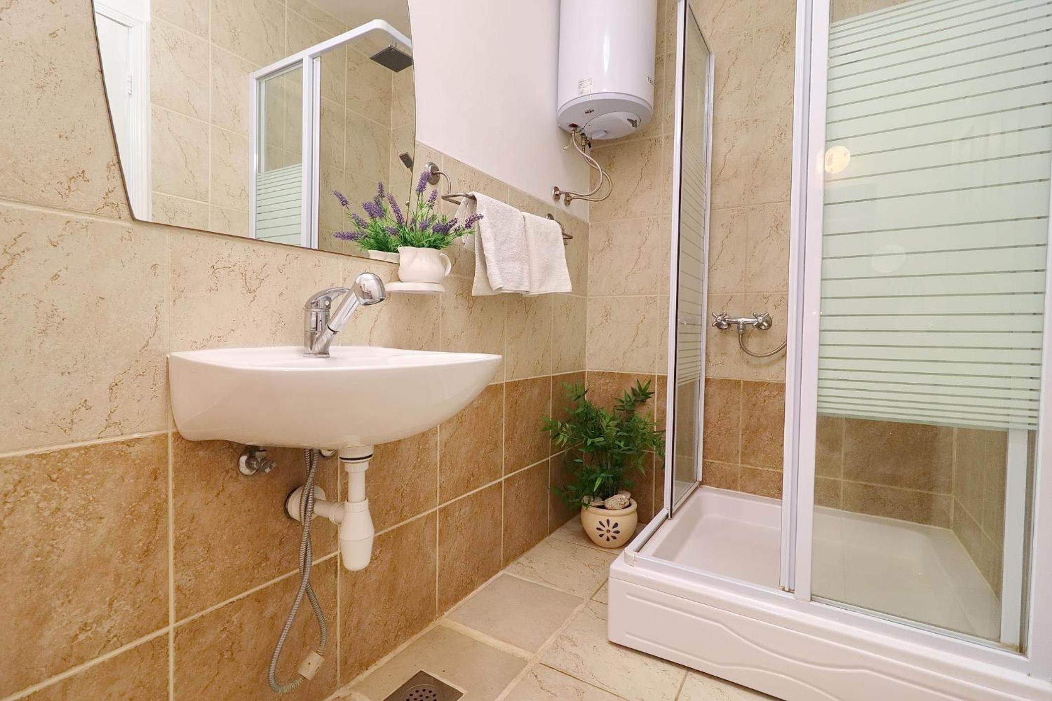Two-Bedroom Apartment with Terrace and Sea View photo 3