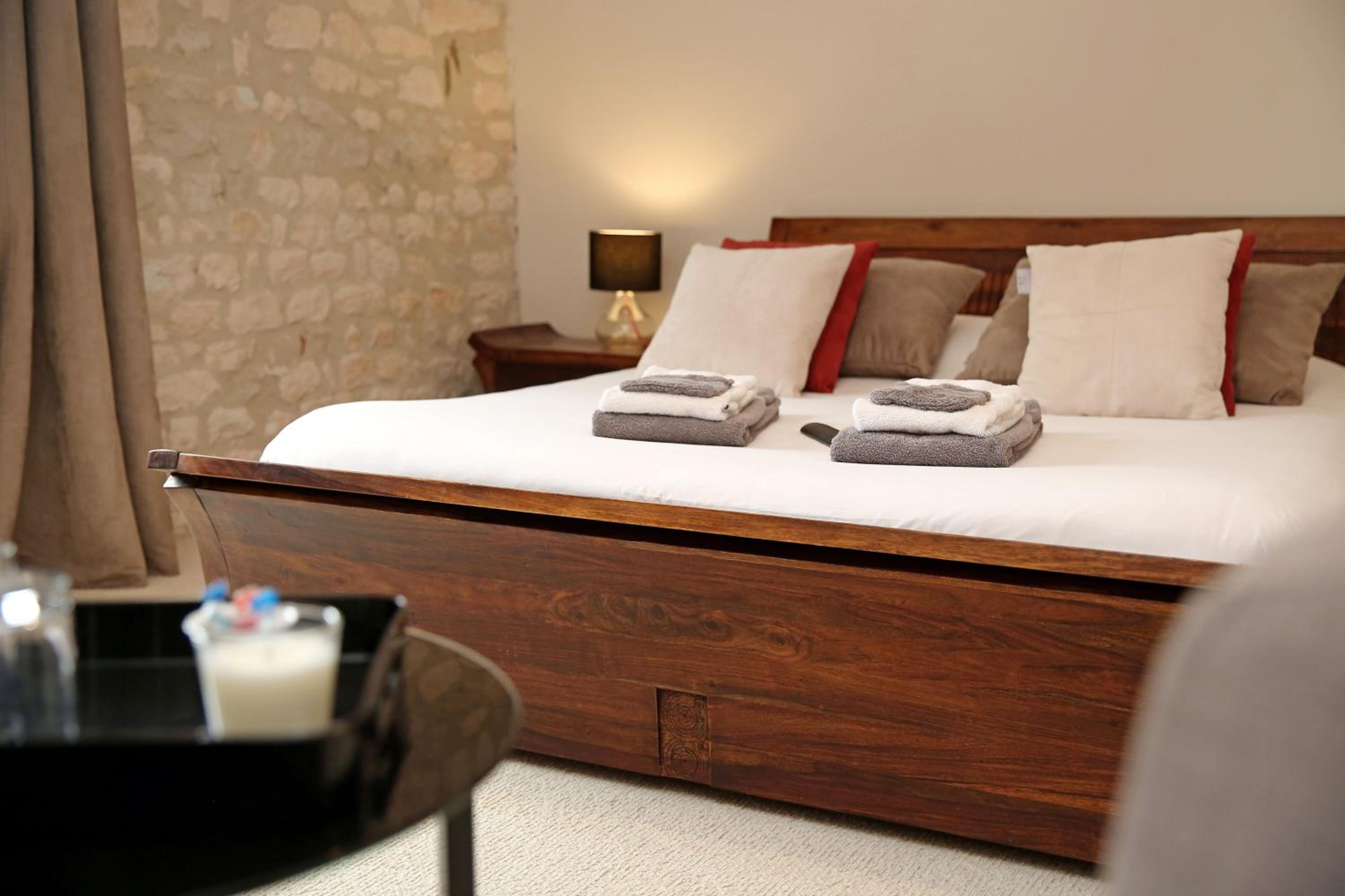 Deluxe Double Room With Bath photo 1