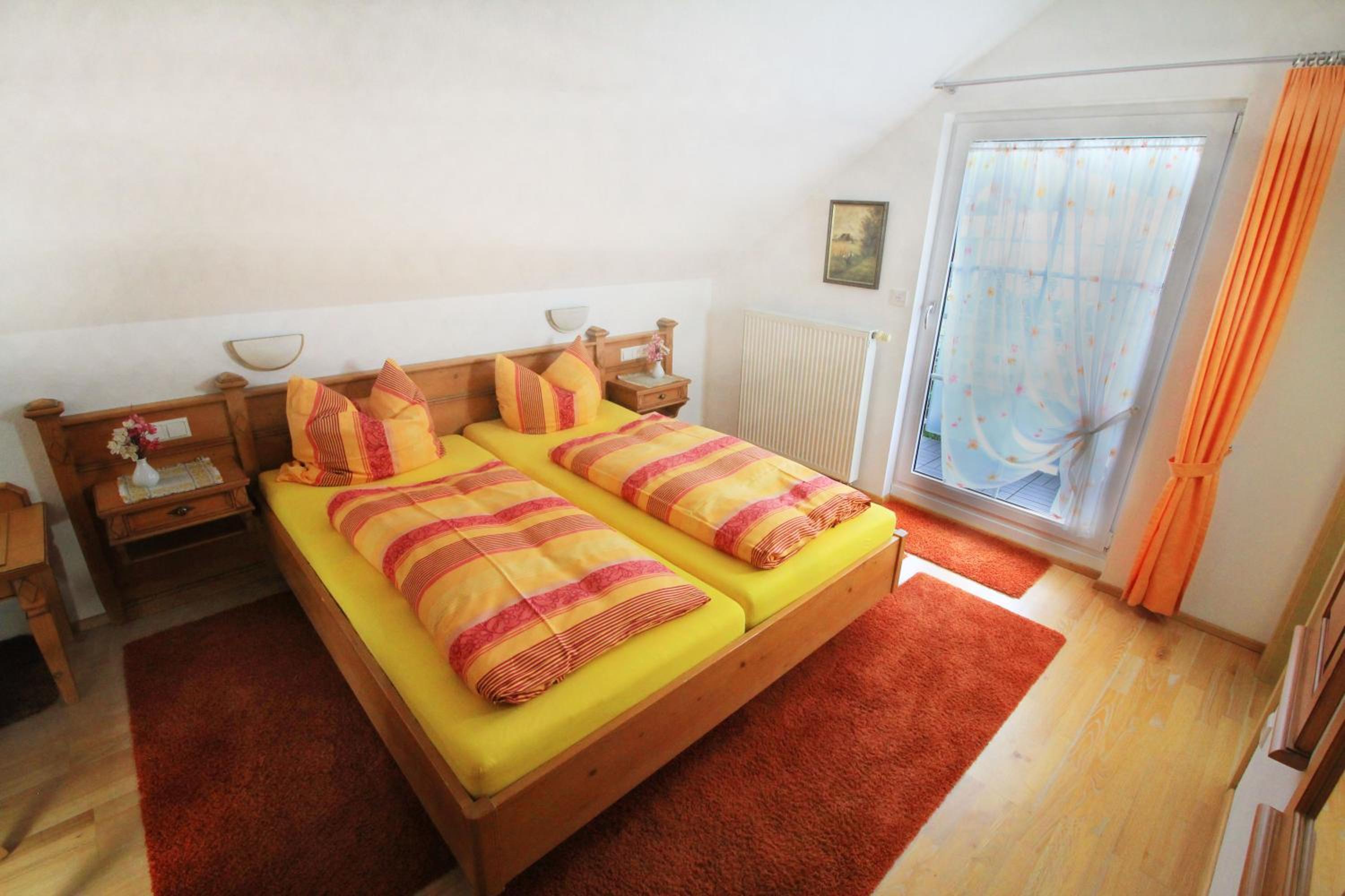 Standard Queen Room
