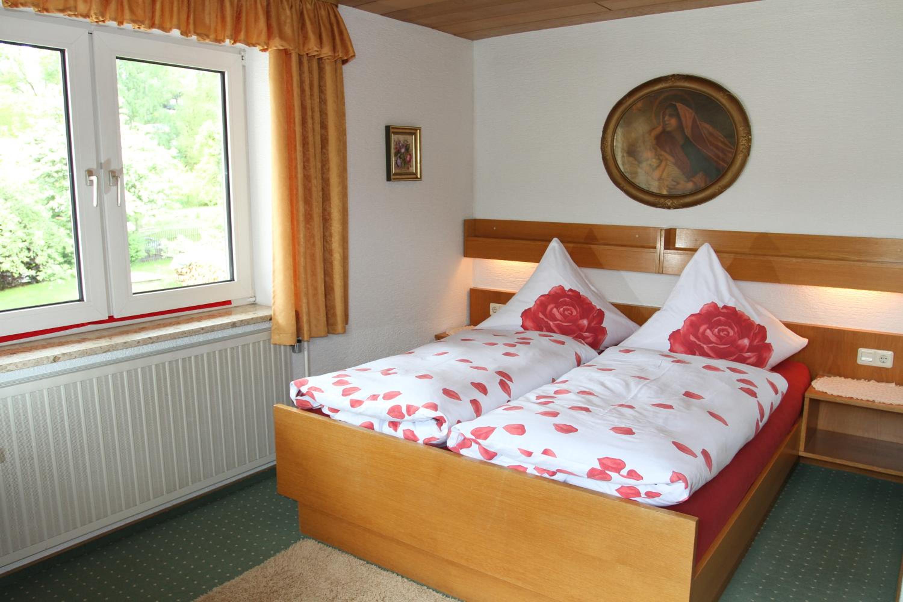 One-Bedroom Apartment (2 - 4 Adults) photo 2