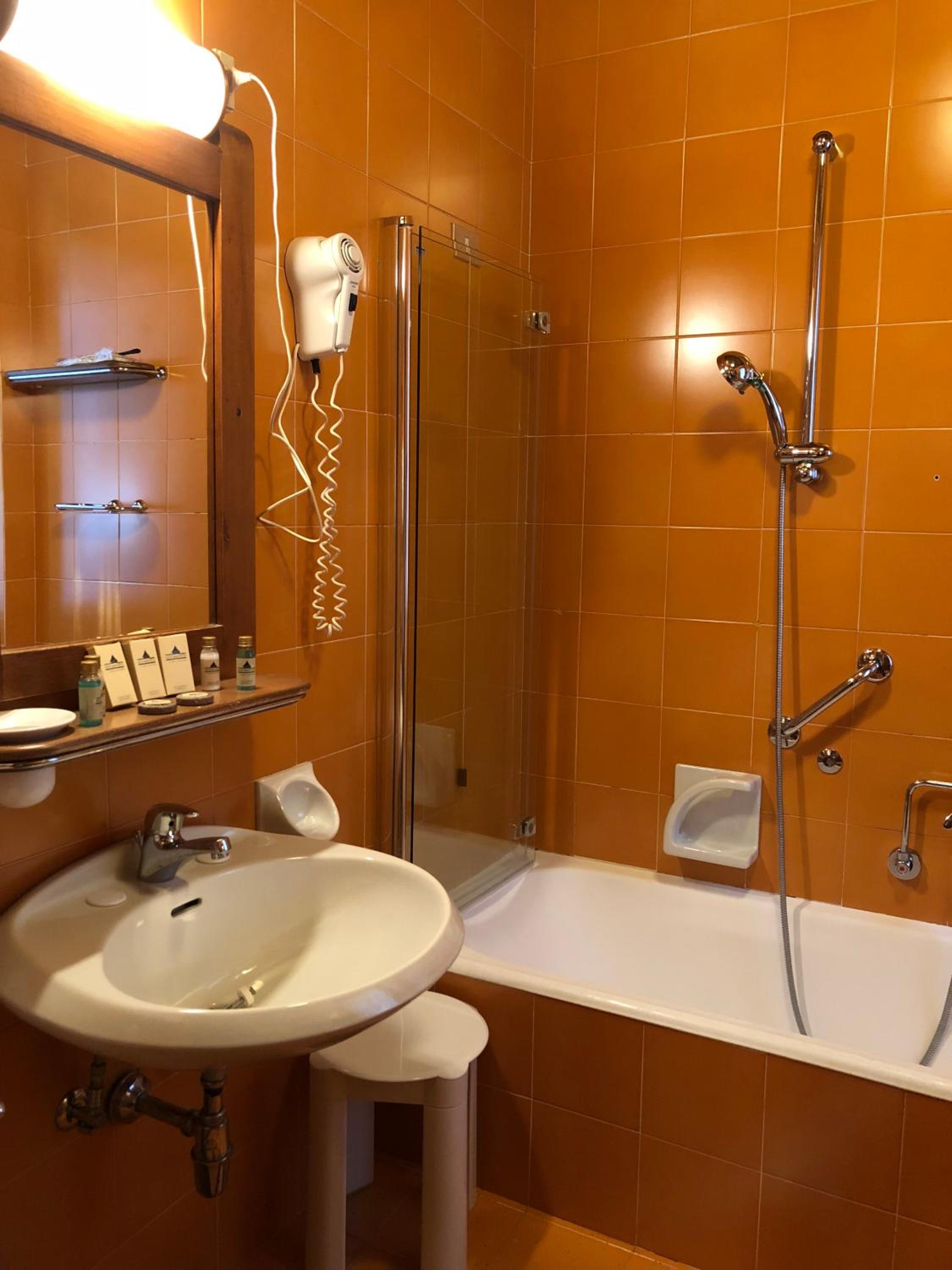 Quadruple Room - Photo 6