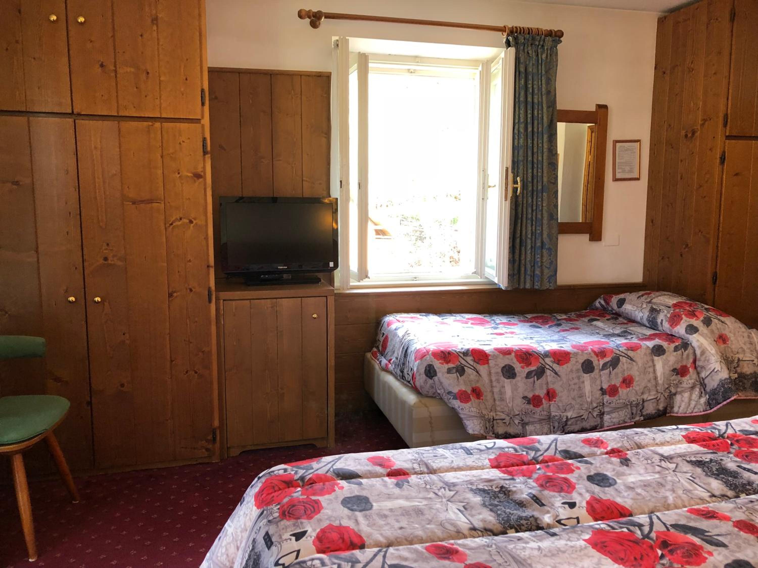 Triple Room - Photo 6