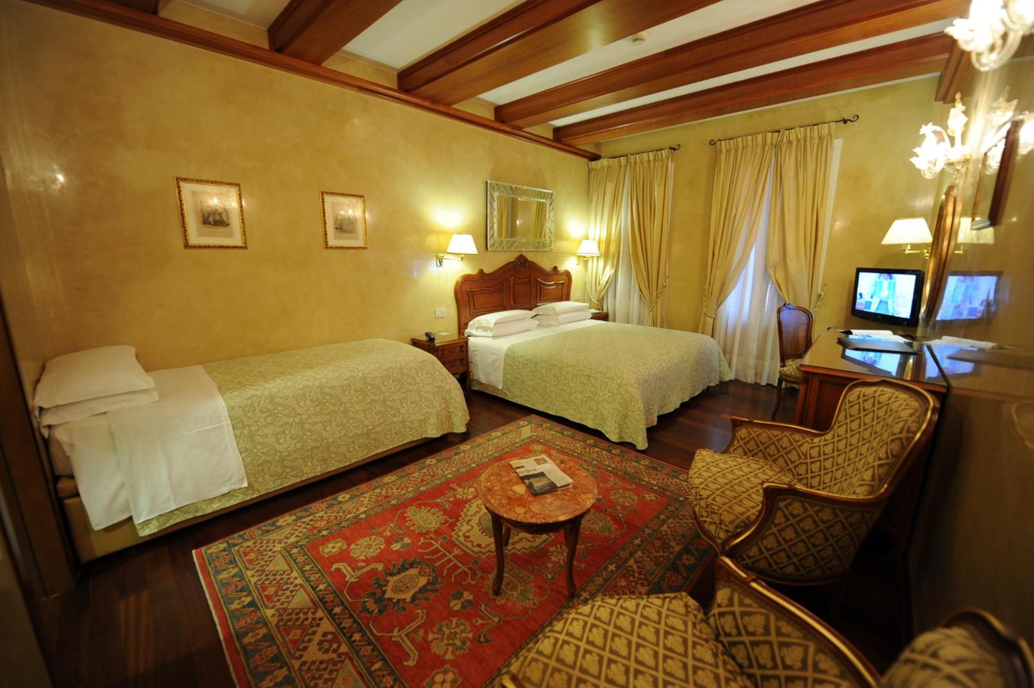 Quadruple Room photo 1