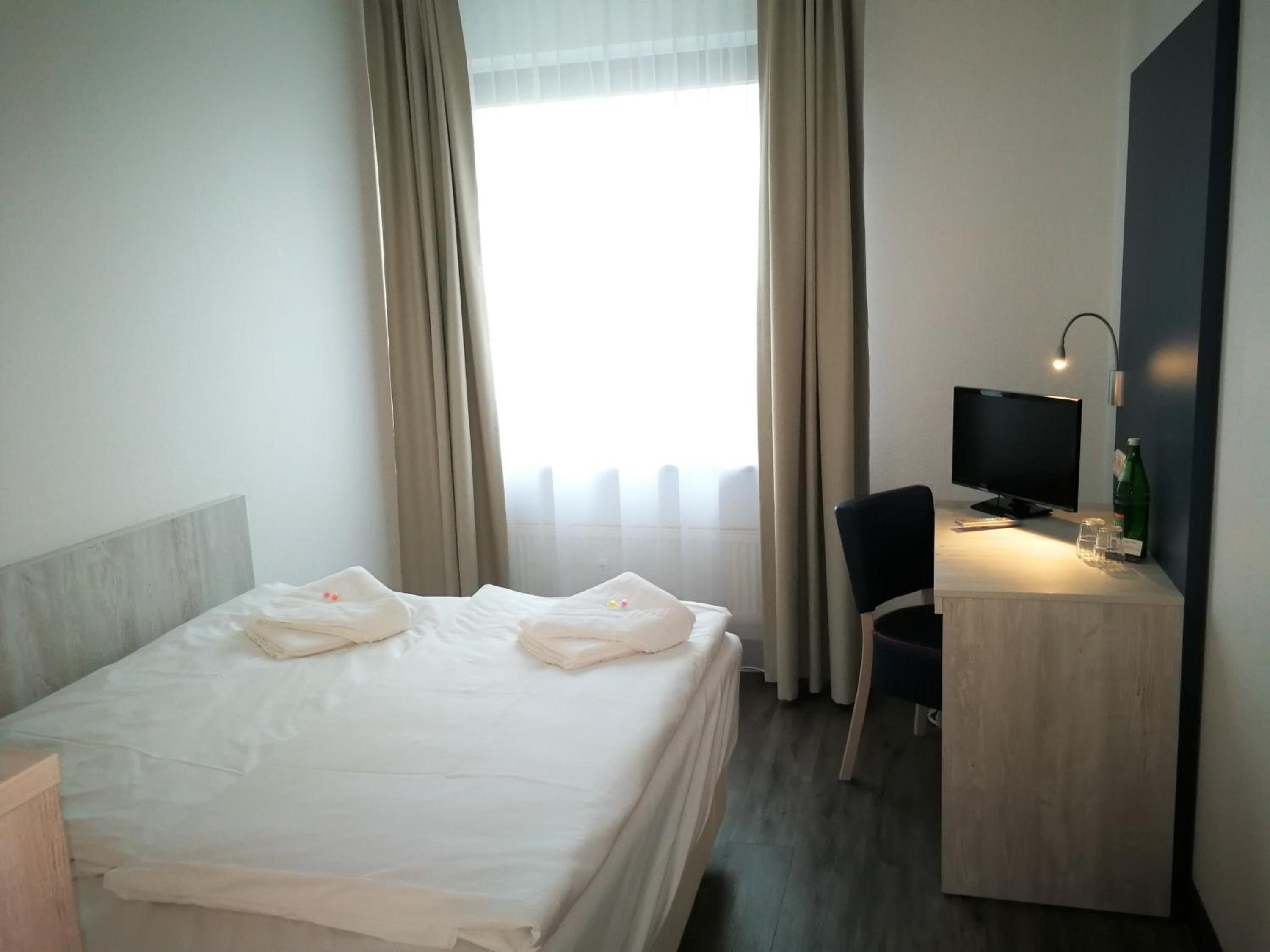 Apartment (4 Adults)