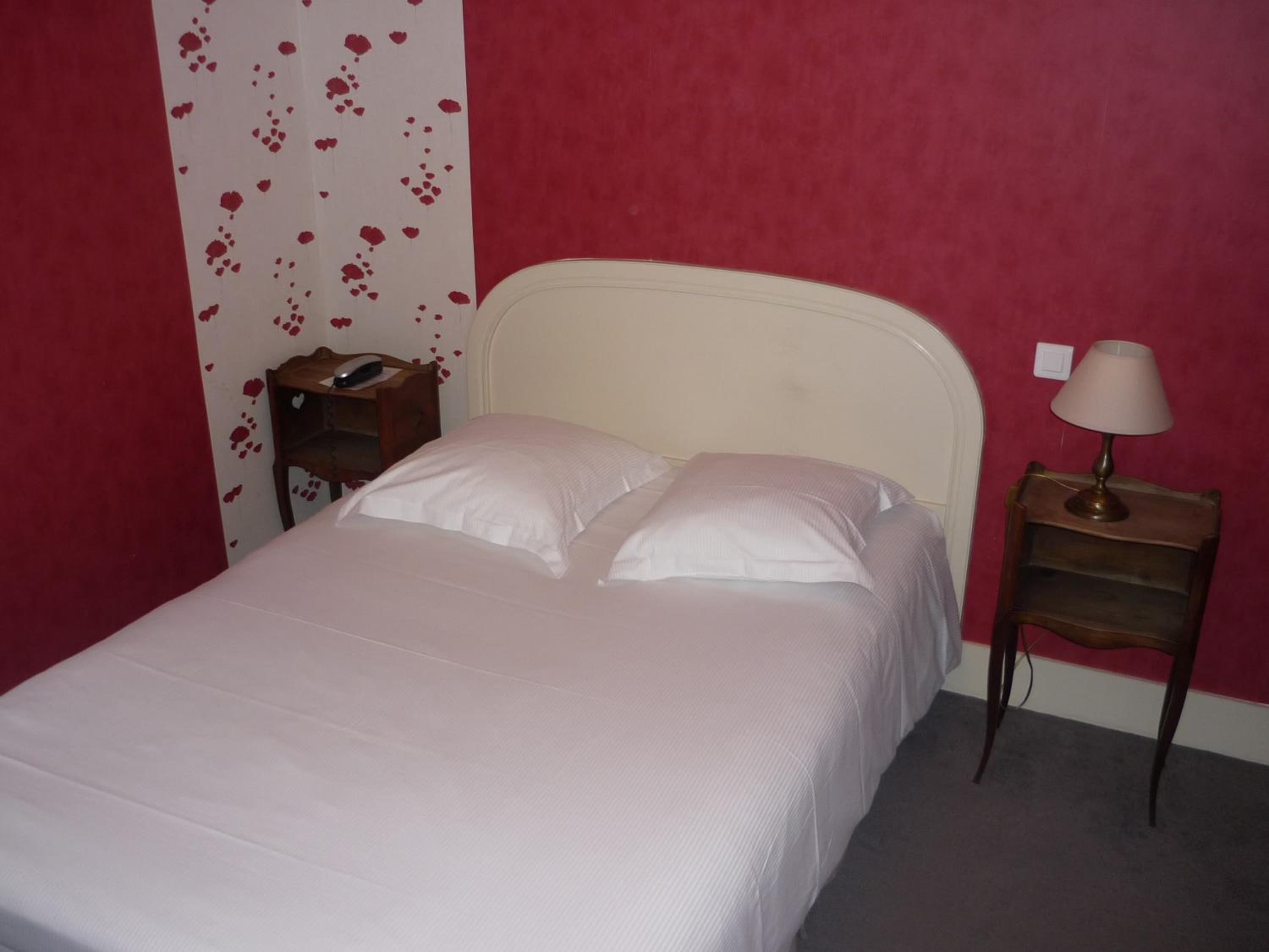 Standard Double Room - Photo 4