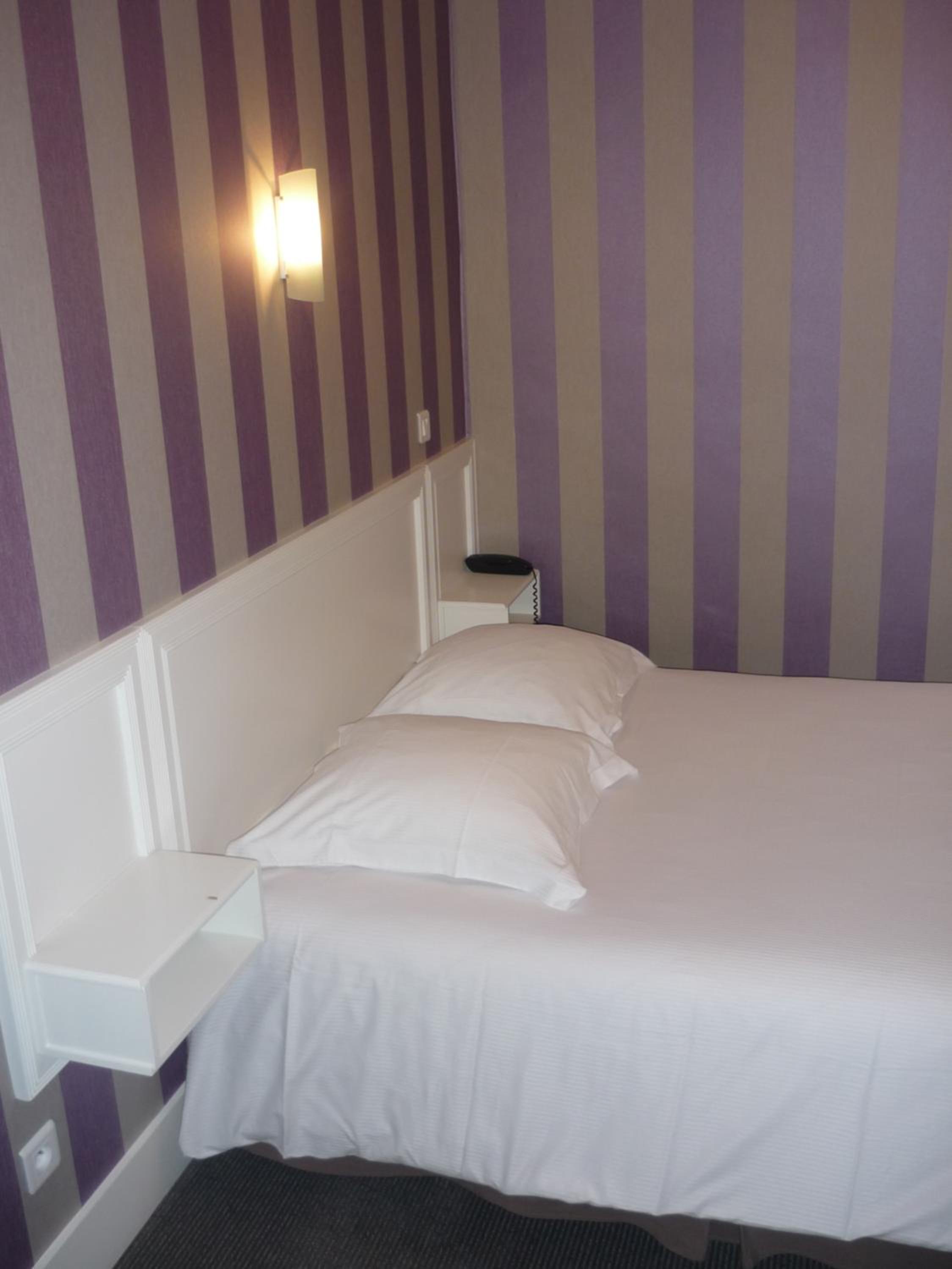 Standard Double Room - Photo 1