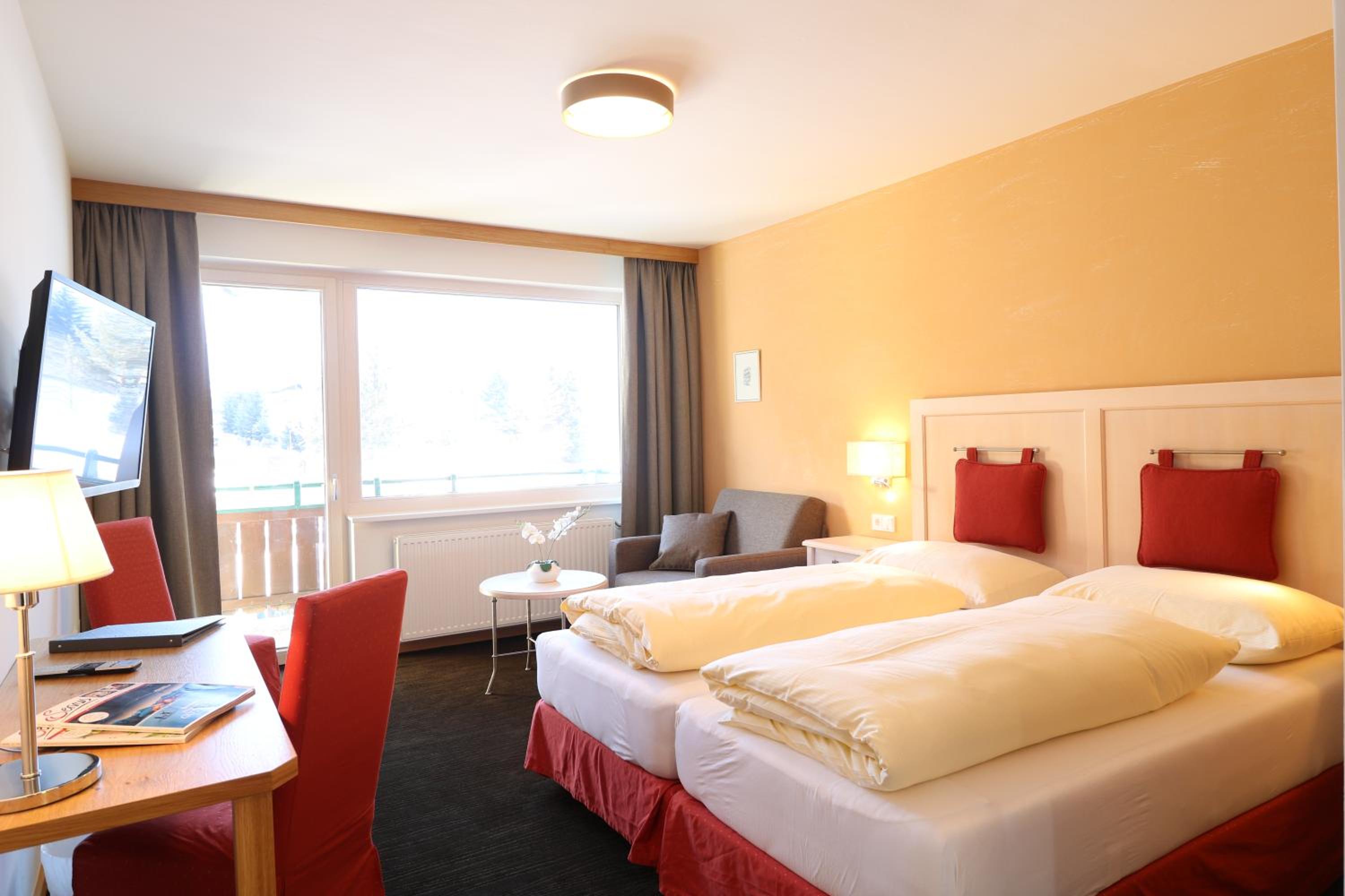 Double Room with Balcony Sonnblick