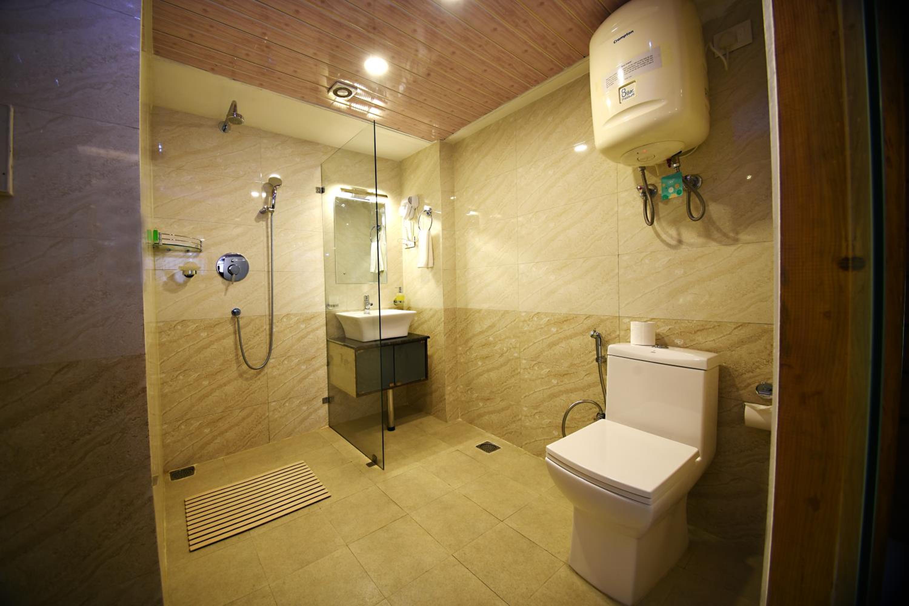 Executive Suite - Complimentary Airport Pick up or Drop photo 2