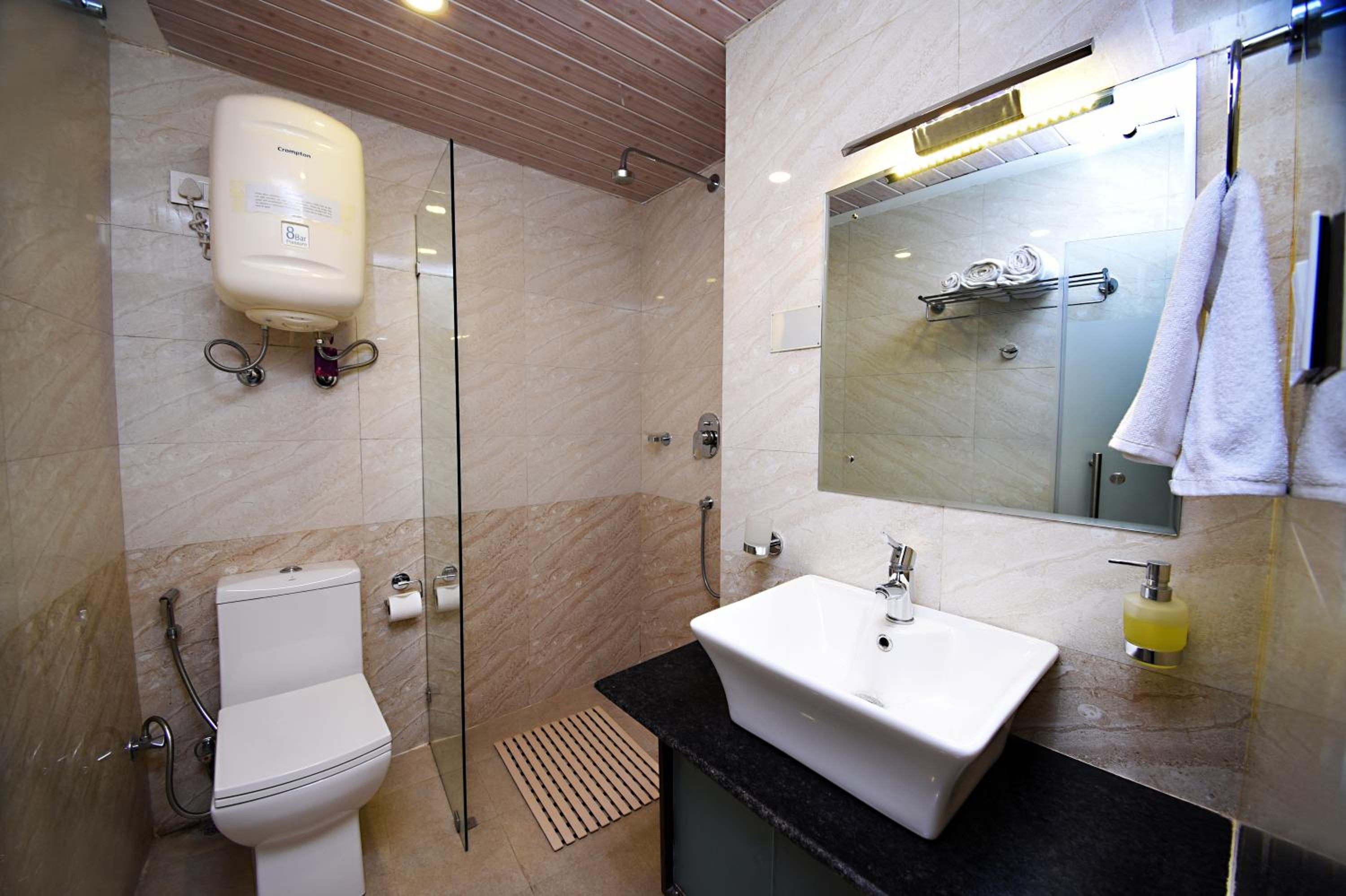 Standard Single Room -  Complimentary Airport Pick up or Drop photo 3