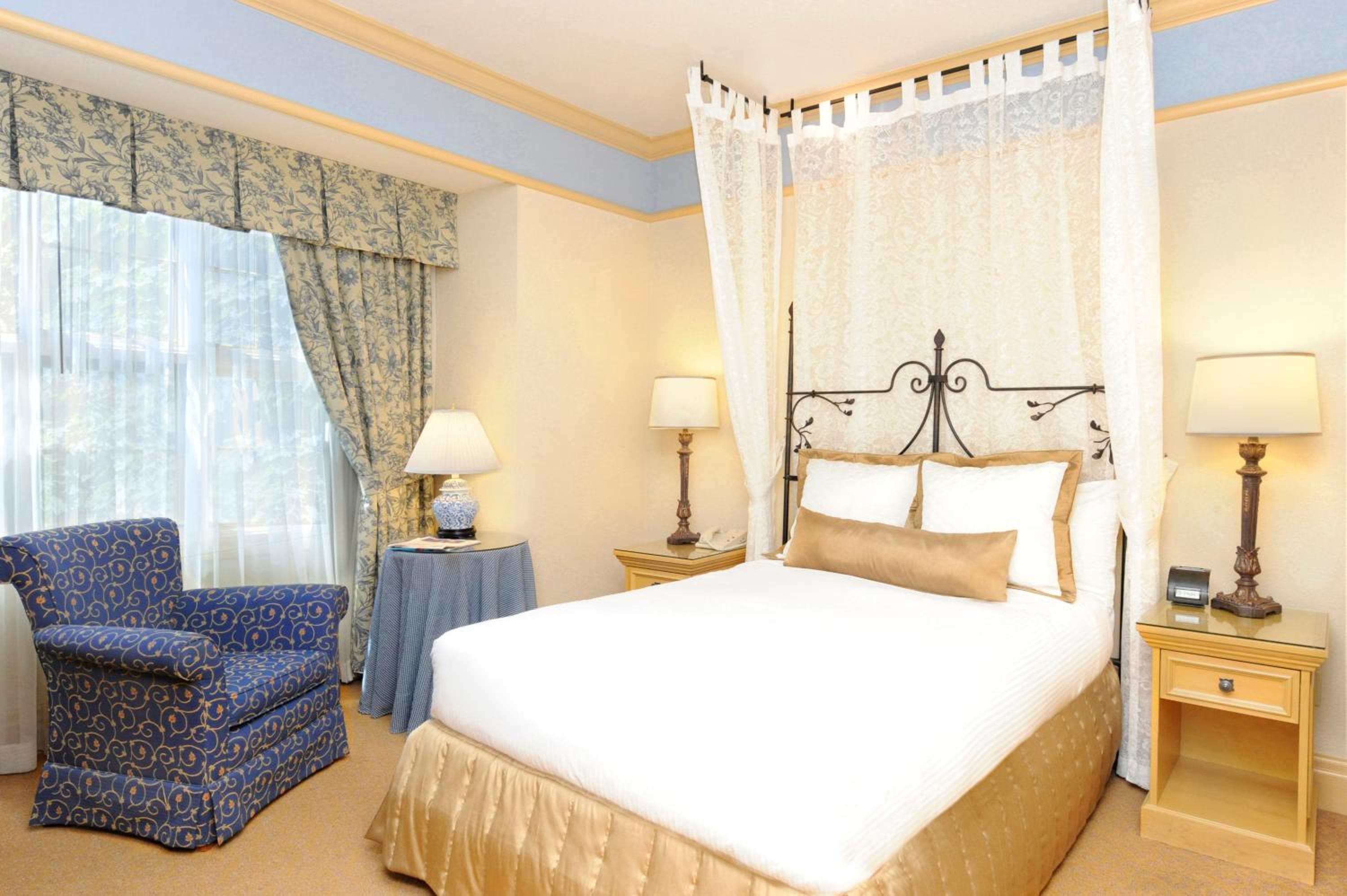 Basic Queen Room - Photo 5