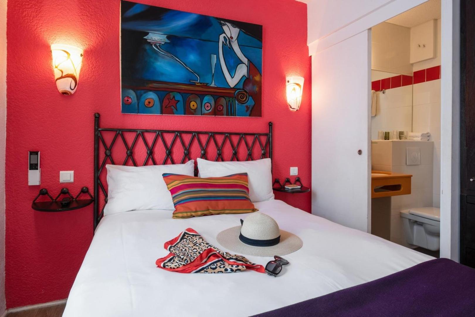Double Room with Balcony photo 3