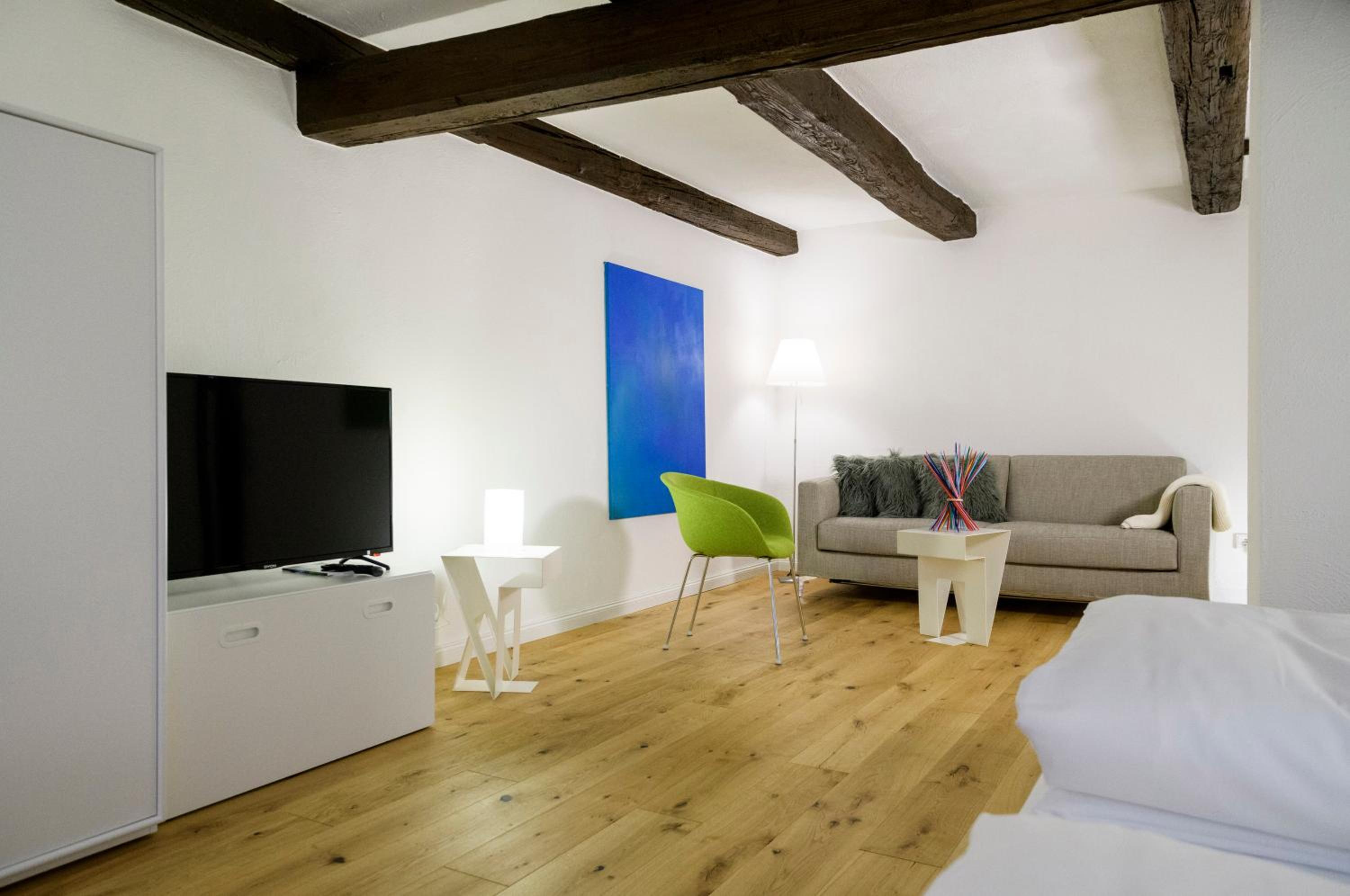 Two-Bedroom Townhouse - Photo 10
