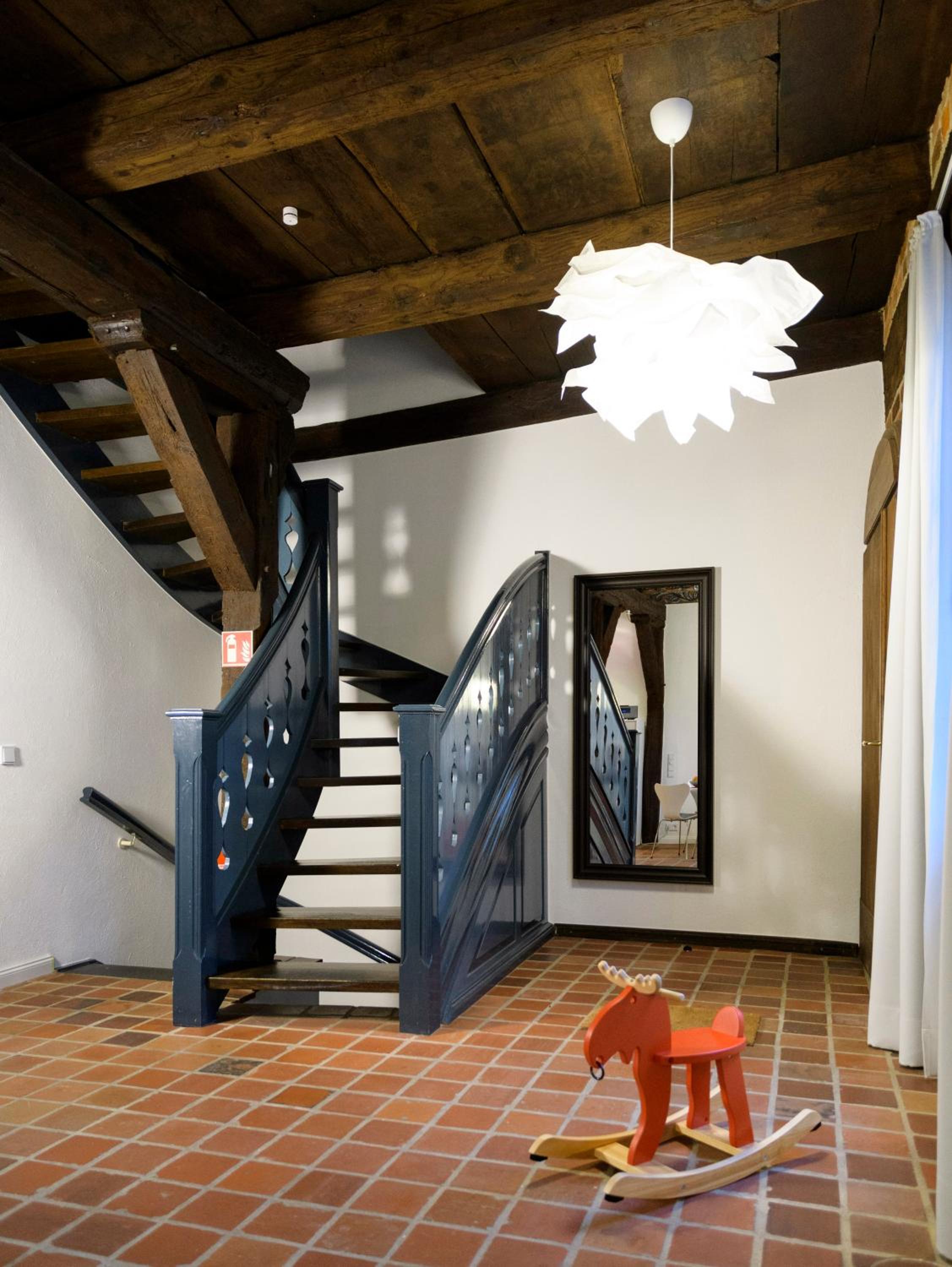 Two-Bedroom Townhouse - Photo 5