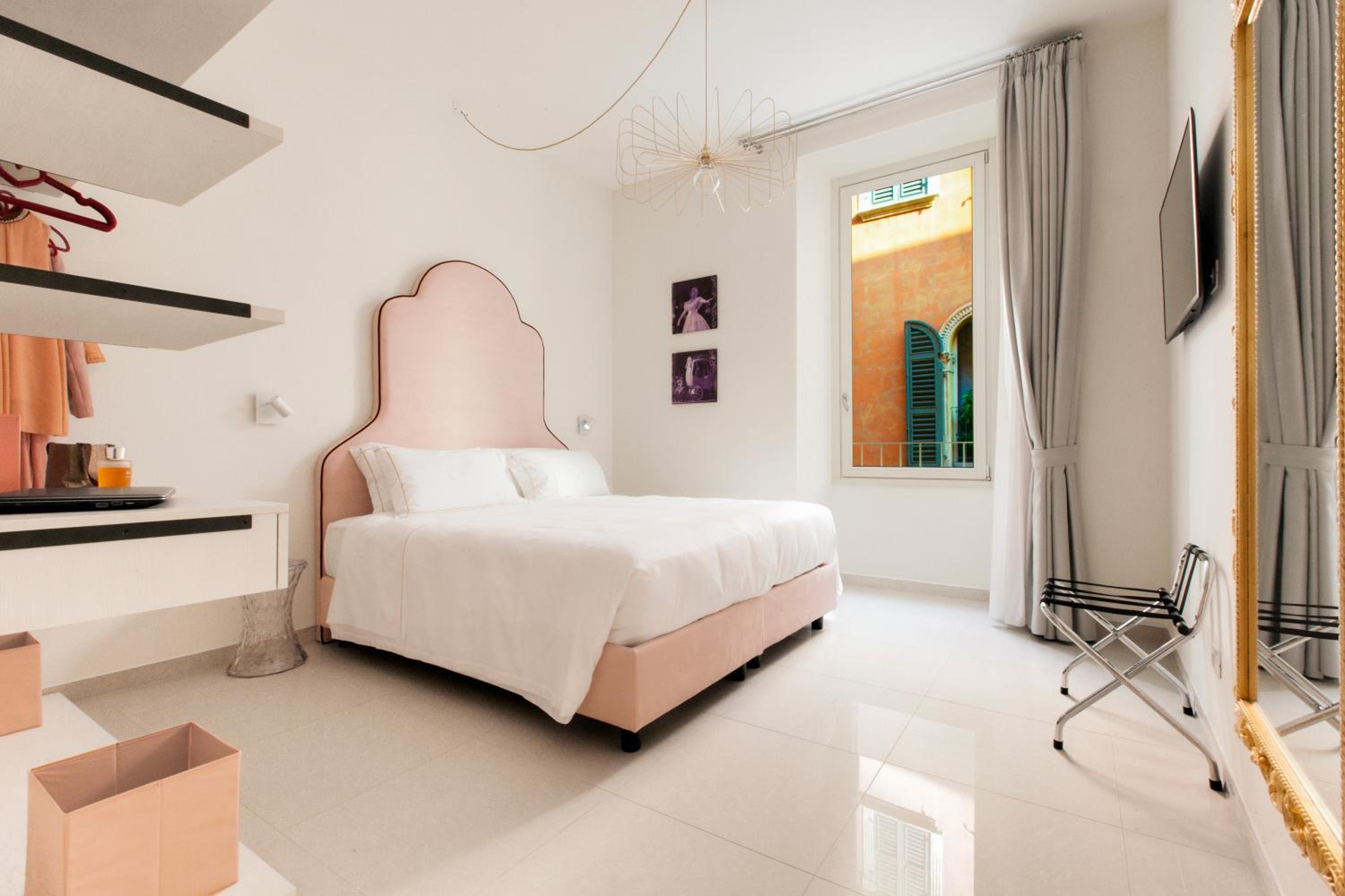 One-Bedroom Apartment (2 - 3 Adults) - Photo 9