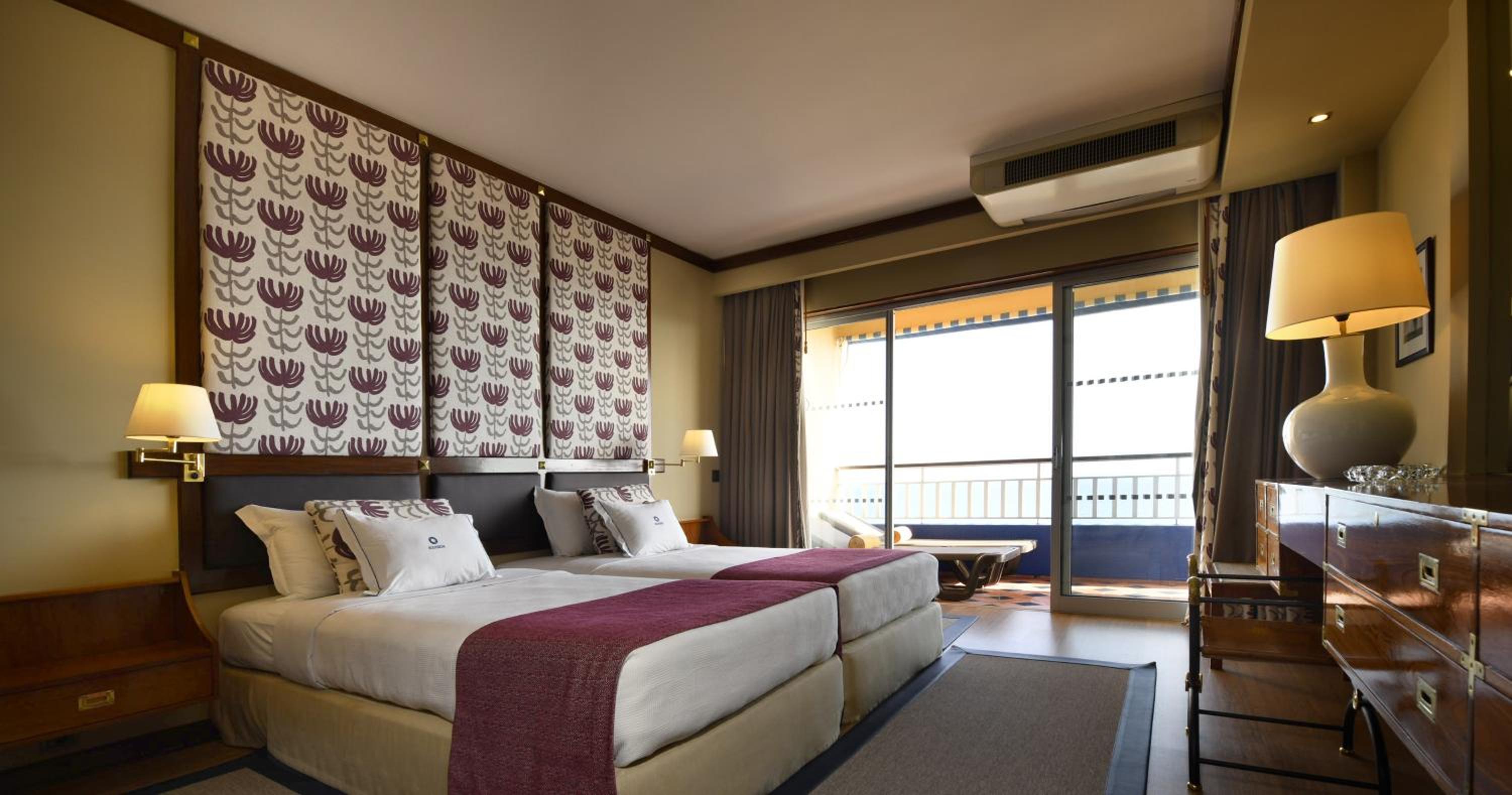 Suite with Balcony and Sea View photo 3
