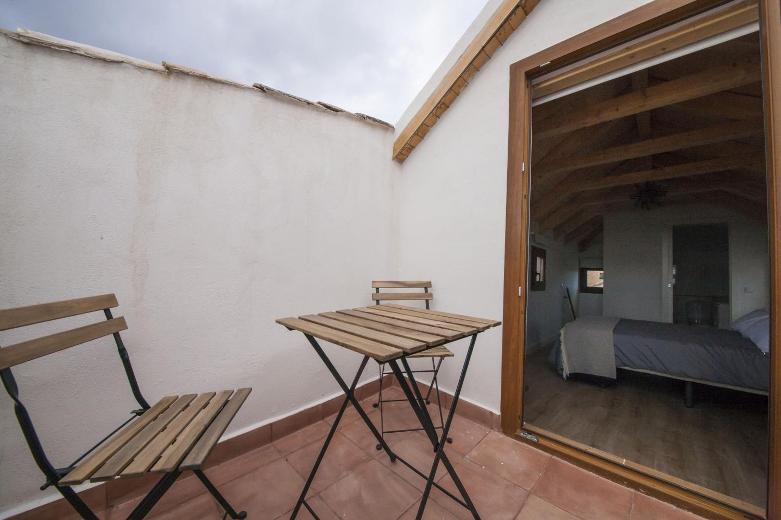 One-Bedroom Apartment - Photo 17
