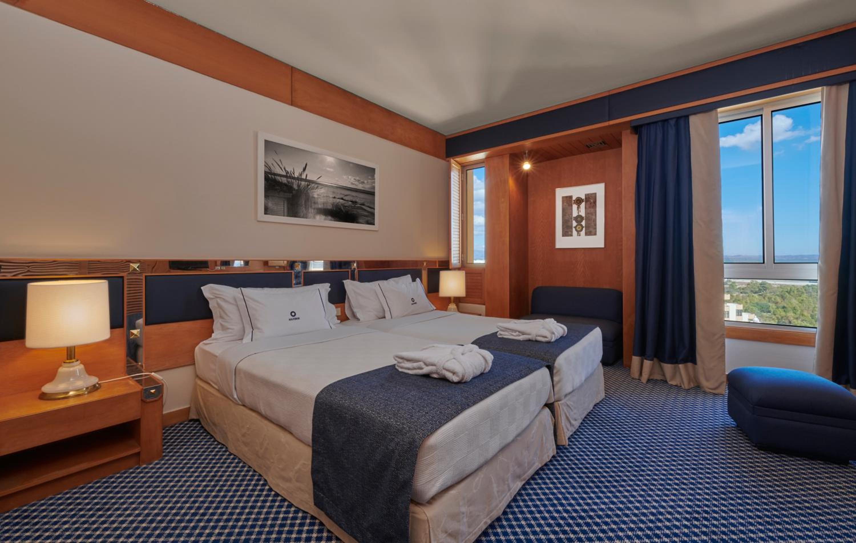 Suite - Photo 6