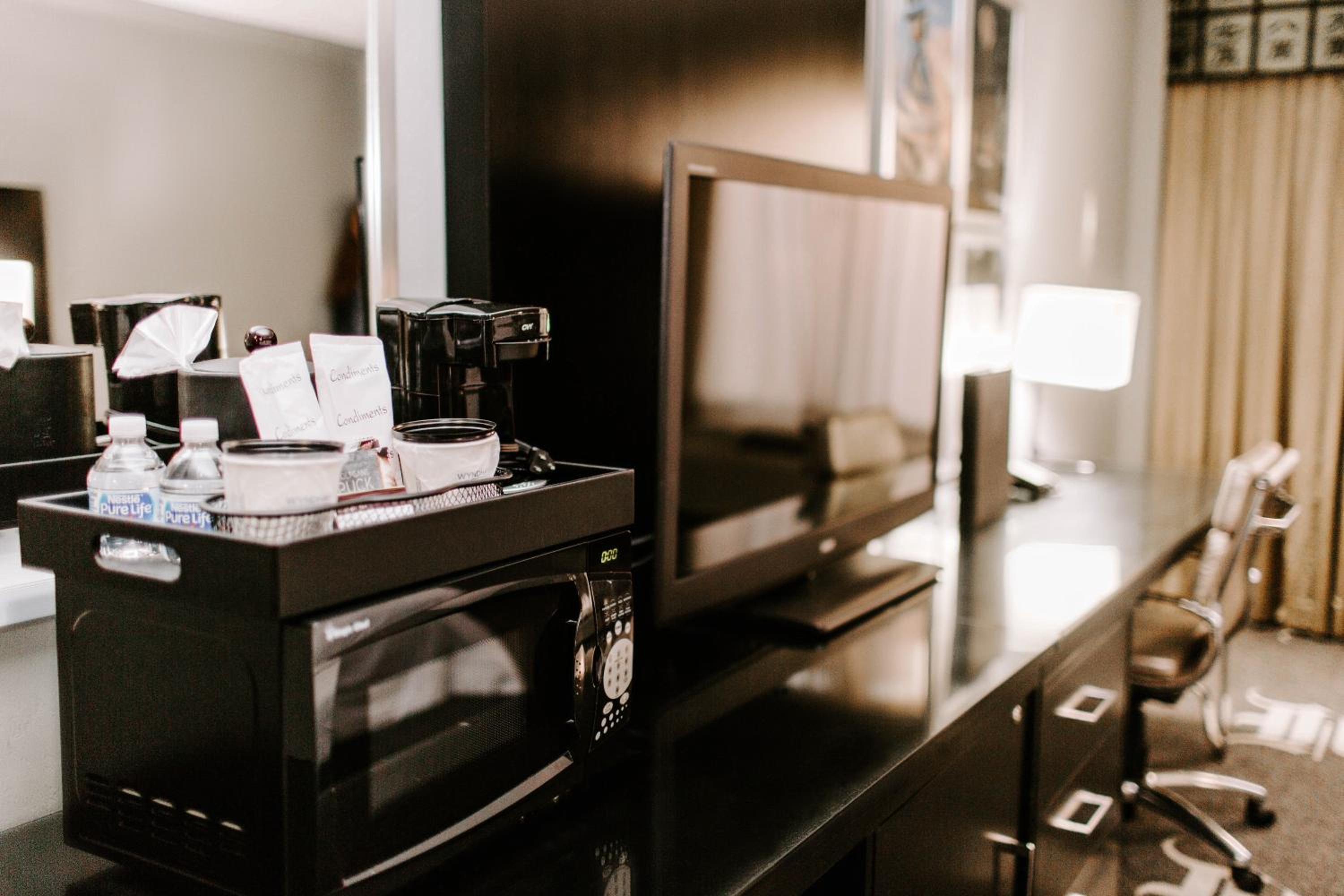 Premium King Room photo 1