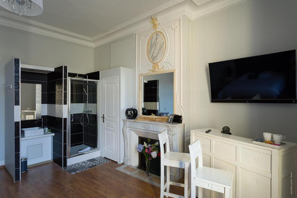 Deluxe Double Room - Photo 4