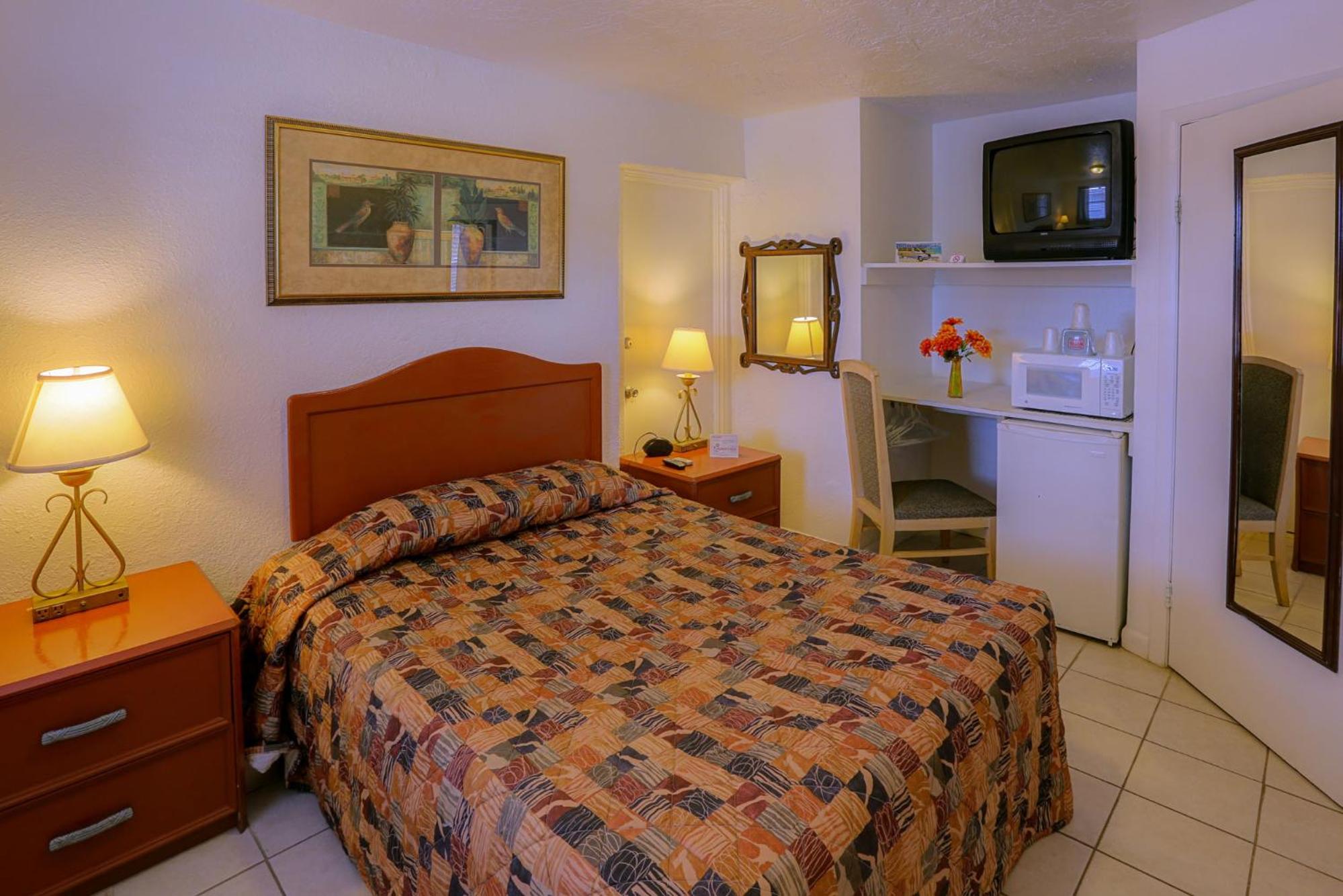 Small Double Room - Photo 4