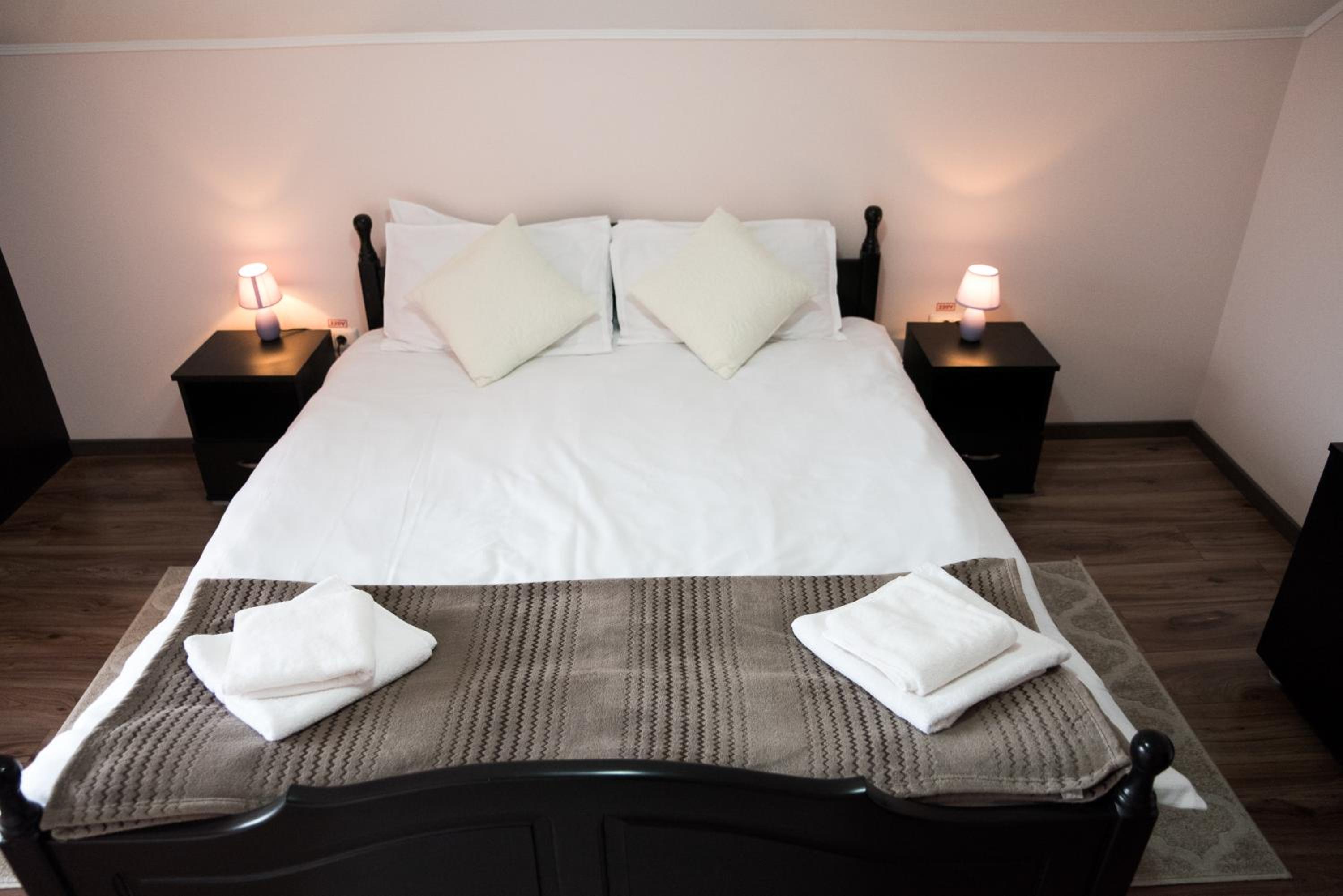 Two-Bedroom Deluxe Apartment with Balcony photo 1